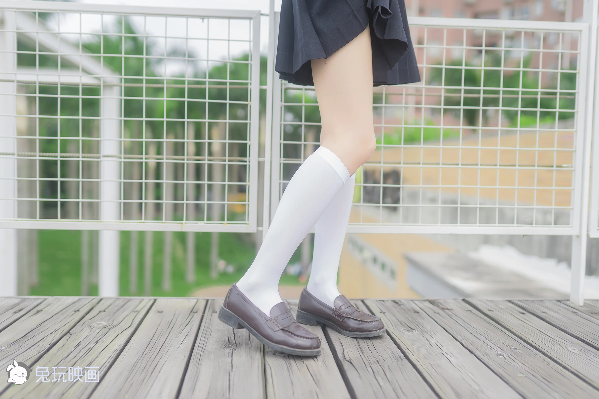 C11.007 阴天里的白丝 [40P-86MB]