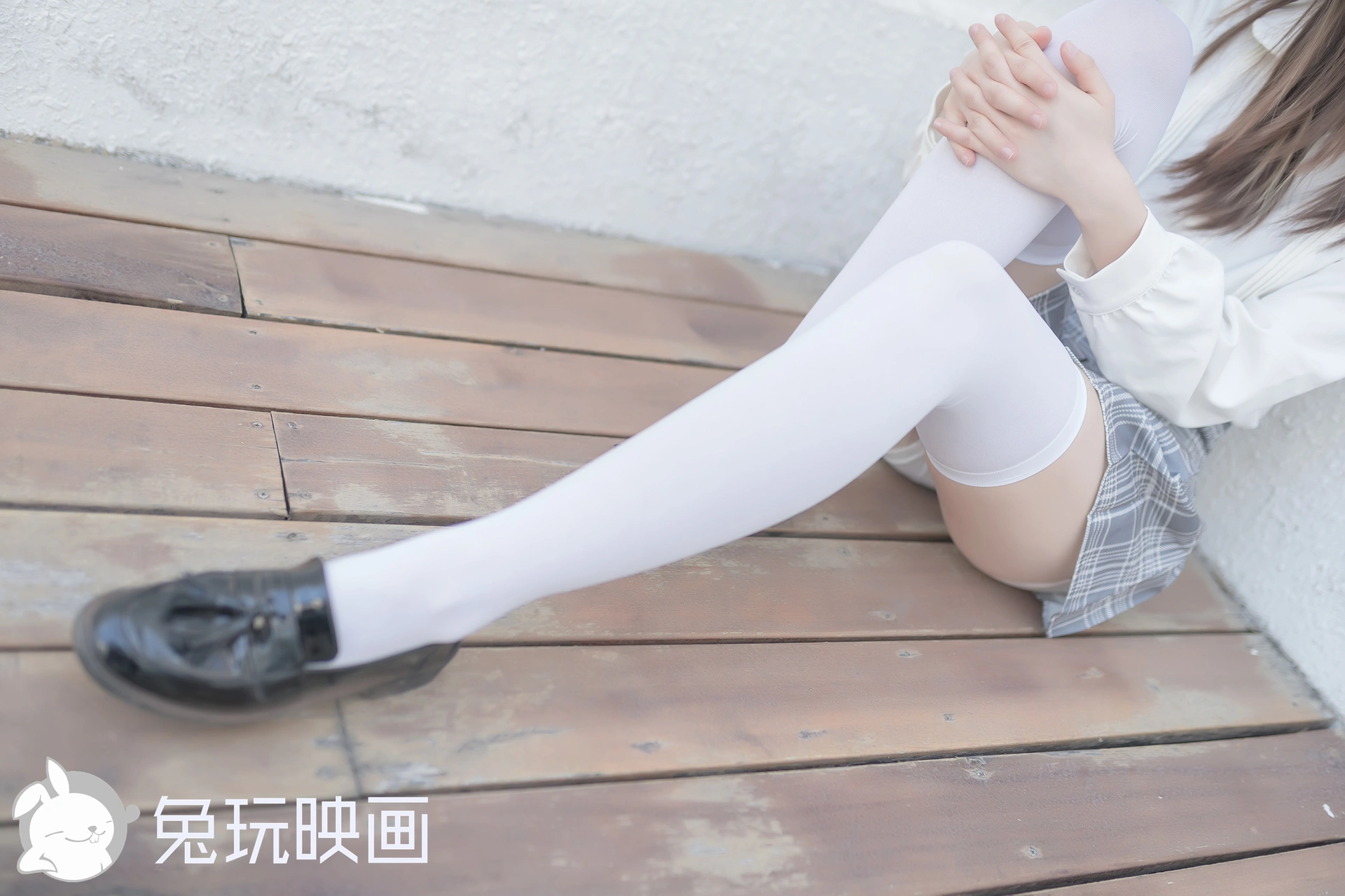 C34.002 白丝与阳光 [40P-84MB]
