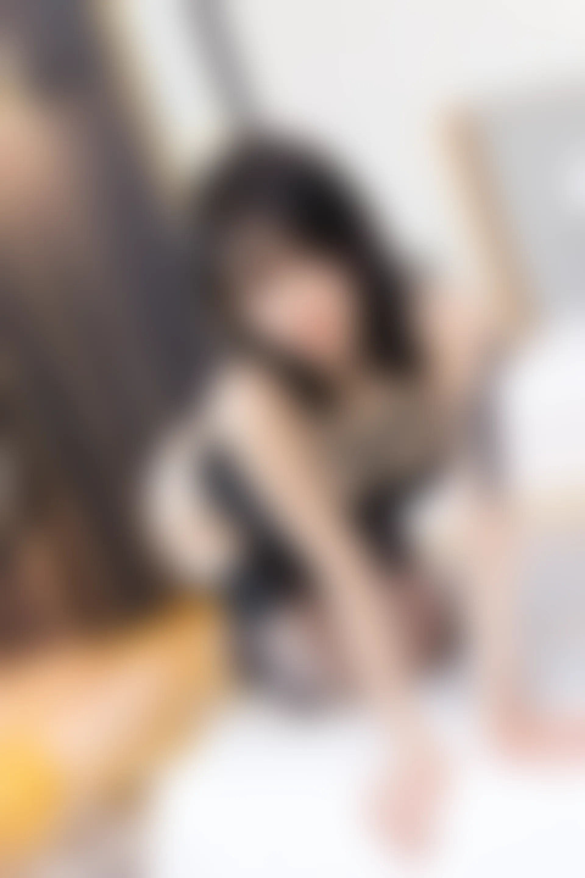XiuRen秀人网 2022.03.10 No.4700 奶瓶. 黑丝美腿[75+1P 737MB]