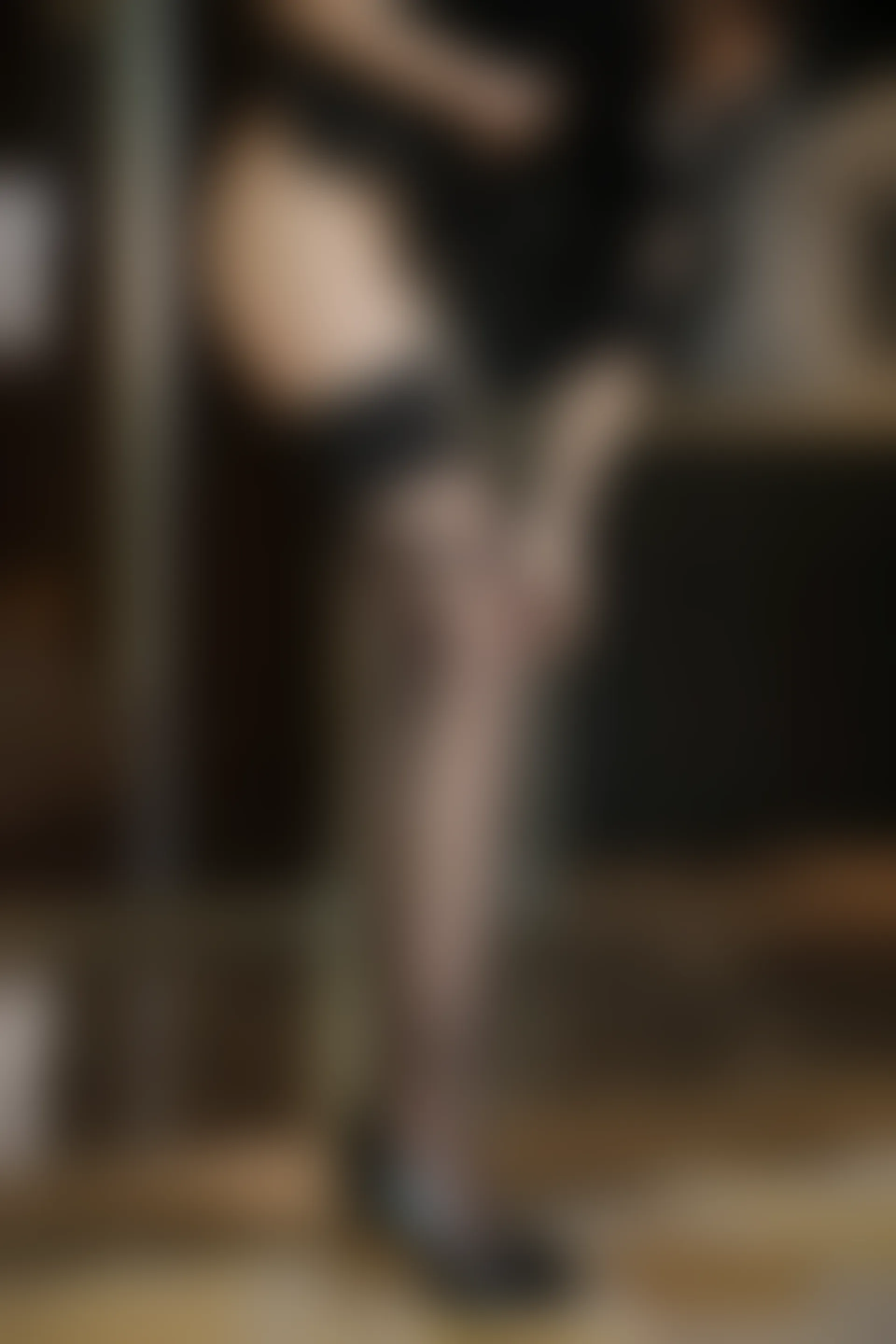XiuRen秀人网 2022.03.10 No.4700 奶瓶. 黑丝美腿[75+1P 737MB]