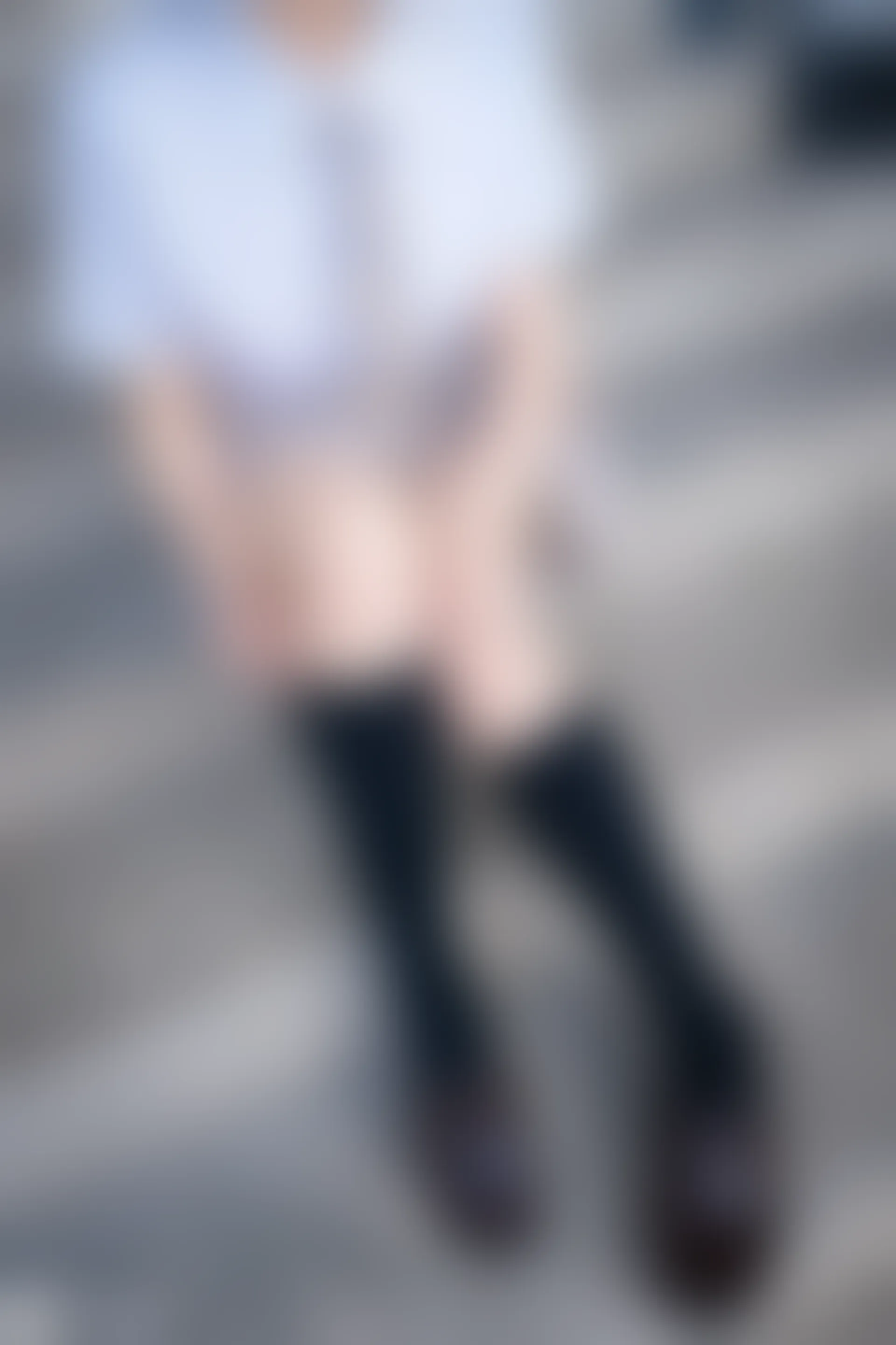 C18.002 教室走廊外的JK [41P-425MB]