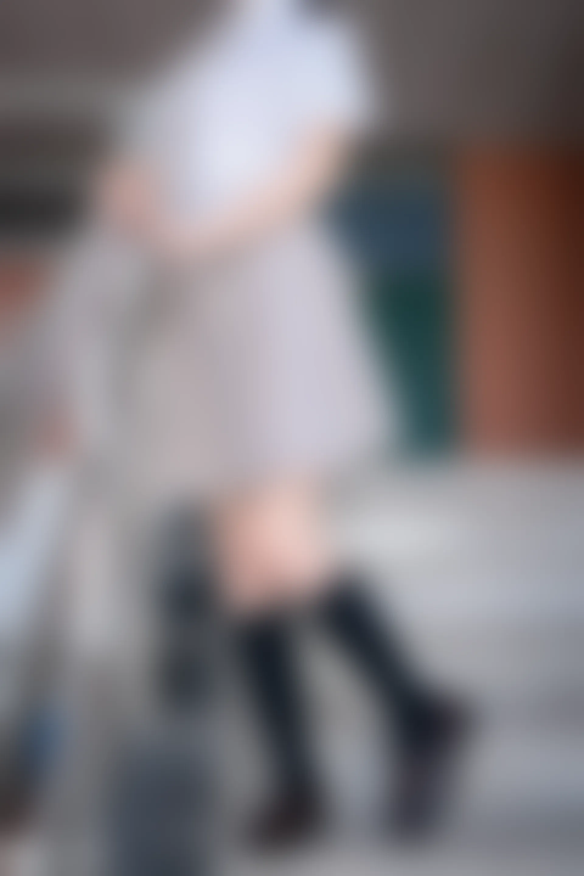 C18.002 教室走廊外的JK [41P-425MB]