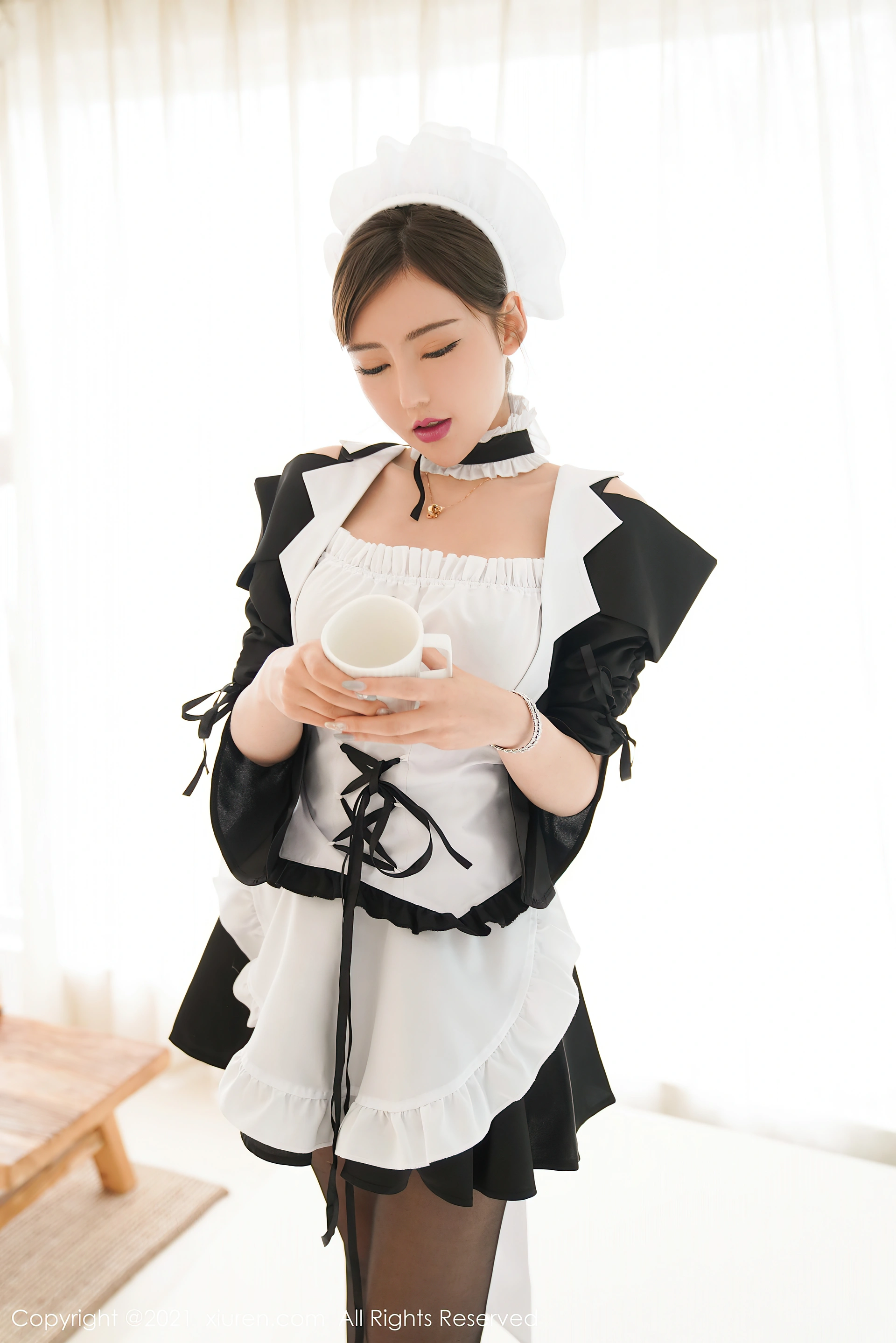 XiuRen秀人网 2021.11.03 No.4161 萌汉药baby 女仆黑丝[41+1P 376MB]