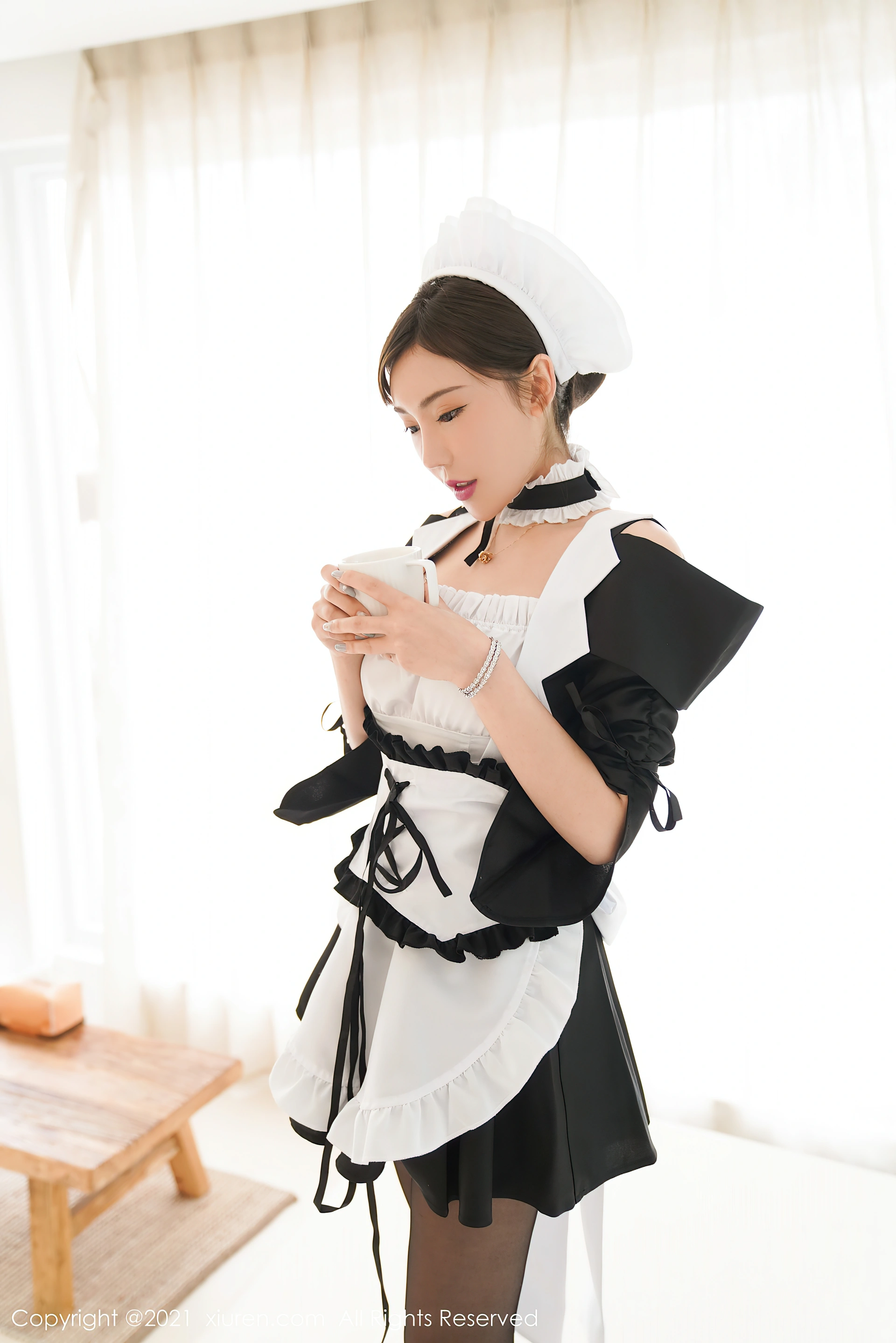 XiuRen秀人网 2021.11.03 No.4161 萌汉药baby 女仆黑丝[41+1P 376MB]