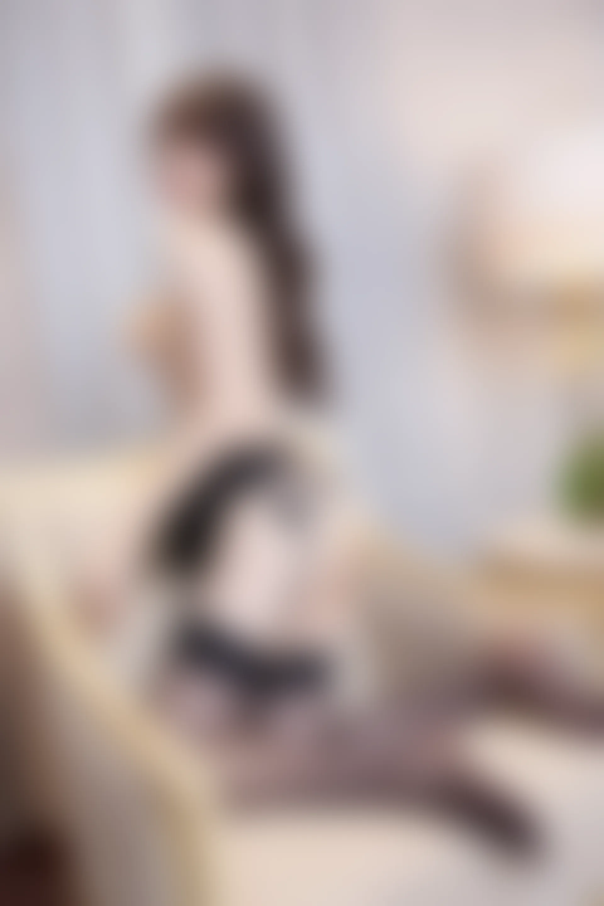 XiuRen秀人网 2022.02.25 No.4638 芝芝Booty 美腿黑丝[77+1P 765MB]