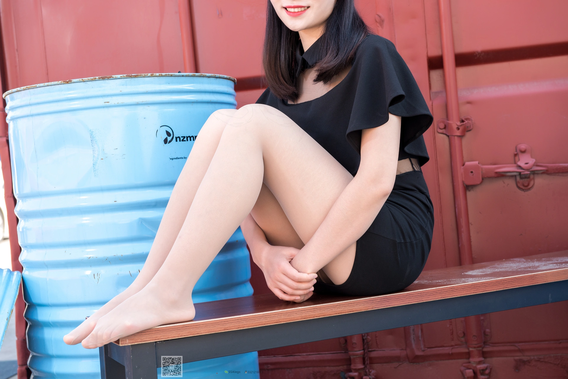 SSA丝社 超清写真 NO.042 小凤 治愈系笑容高姐小凤文艺街拍[99P-1.67GB]