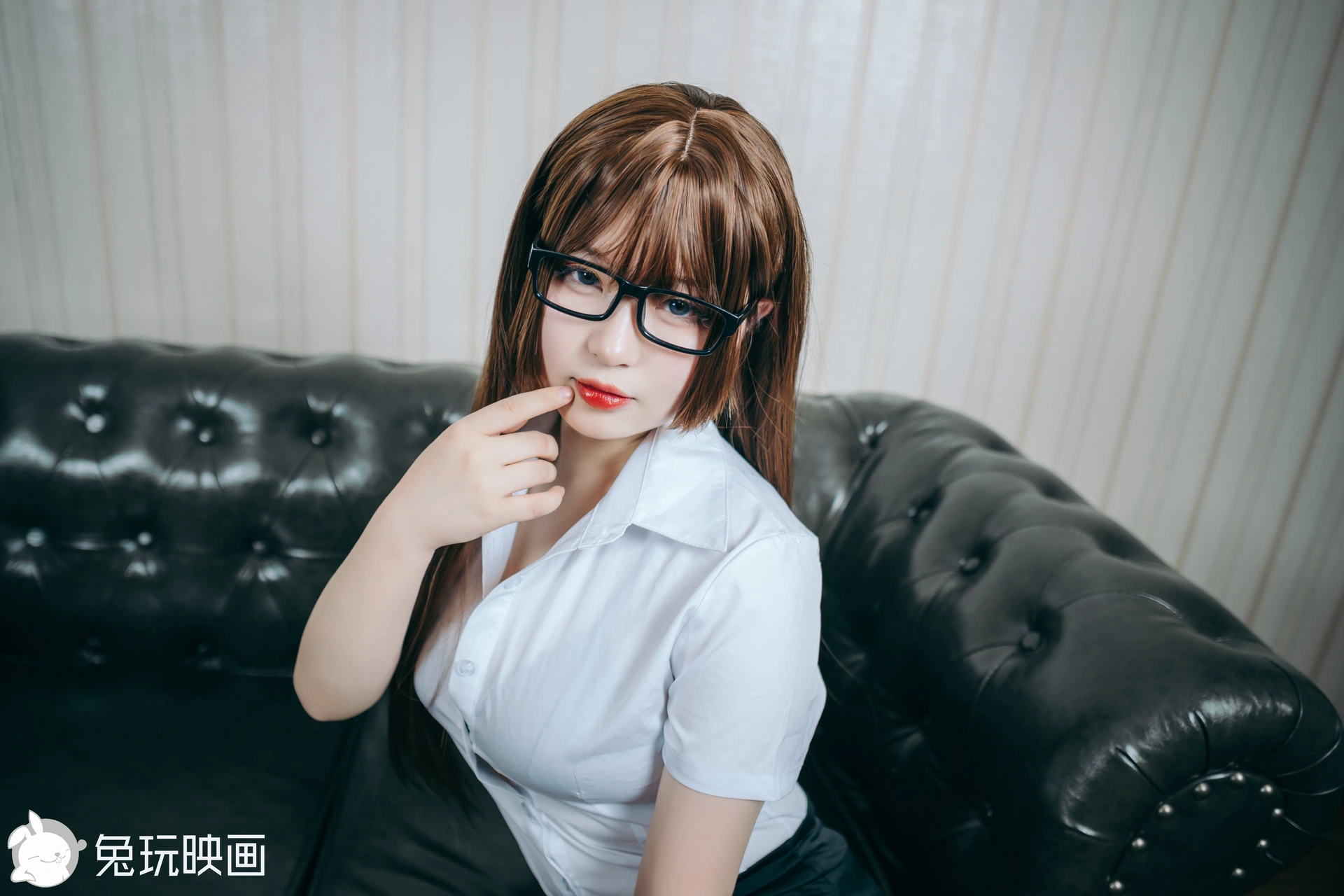 D61.006 兔玩映画 桃子的OL制服 [40P-136MB]