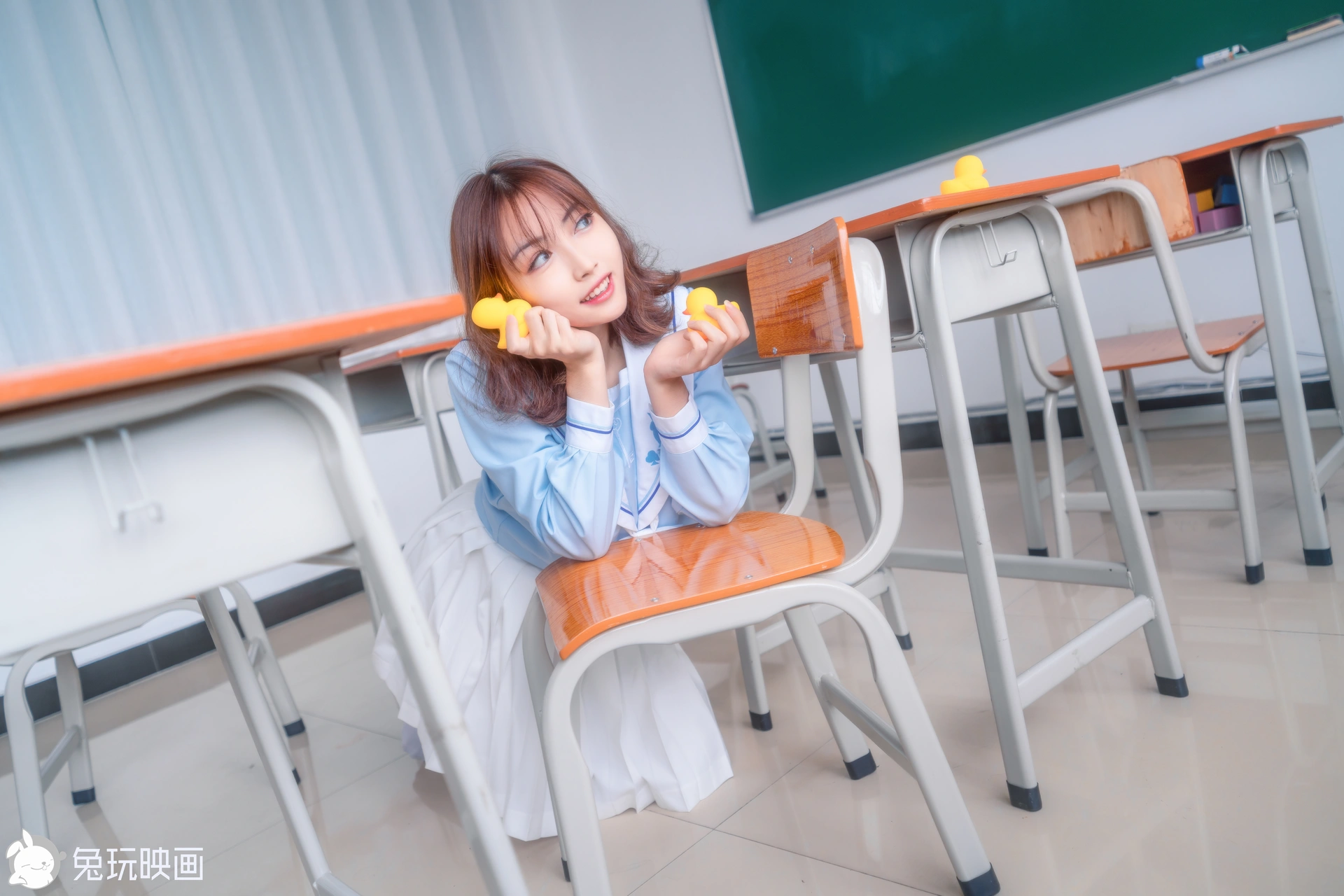 VOL.031 元气学姐 [43P-605MB]