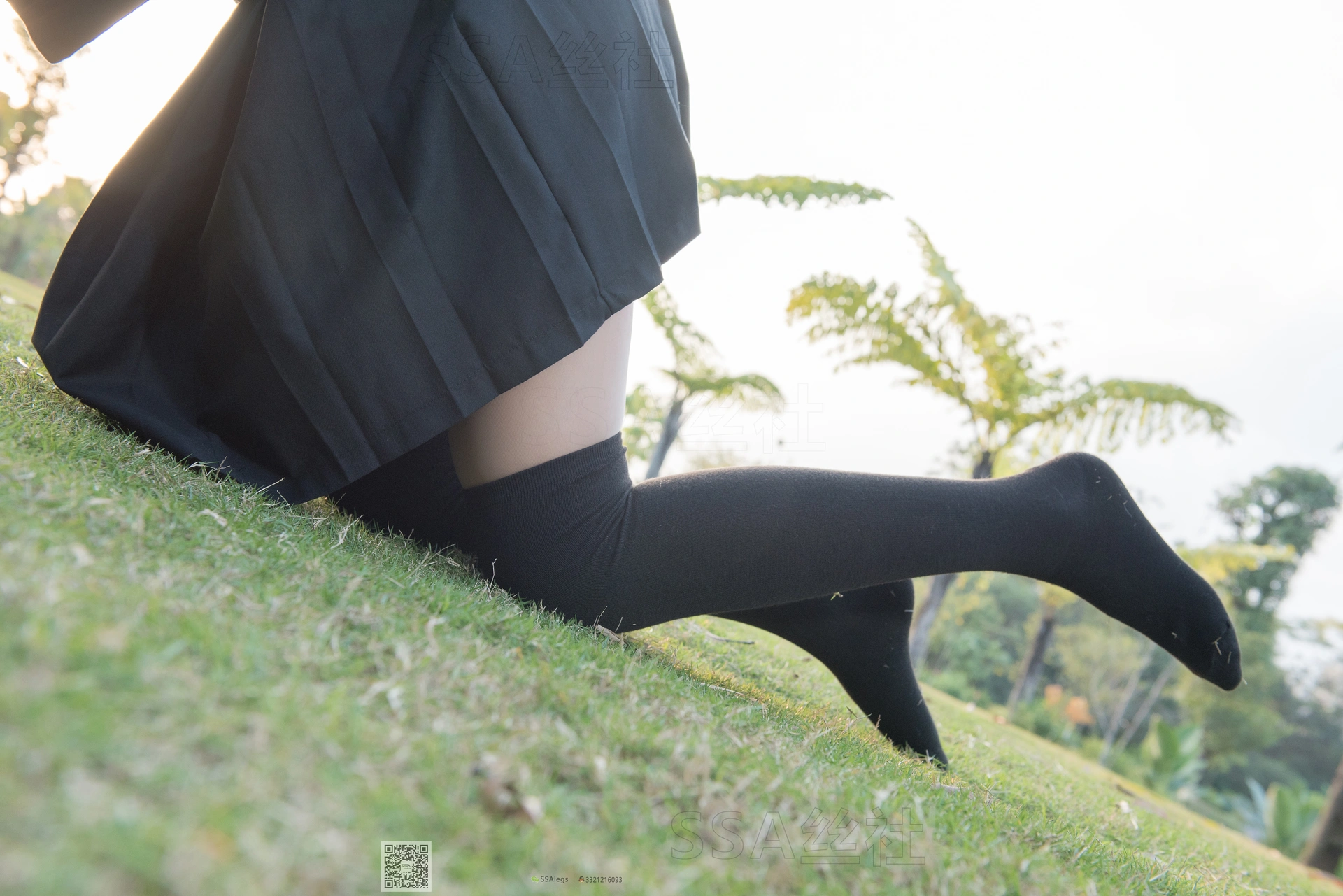SSA丝社 超清写真 NO.060 君君 JK制服游公园[111P-2.00GB]
