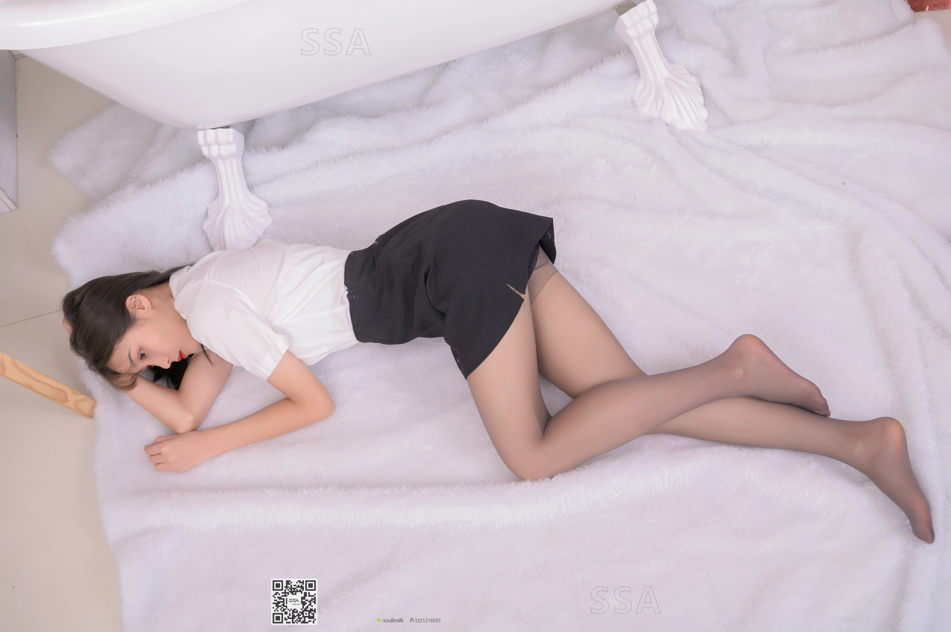 SSA丝社 超清写真 NO.170 君君 女秘书制服咖啡丝[137P／1.14GB]