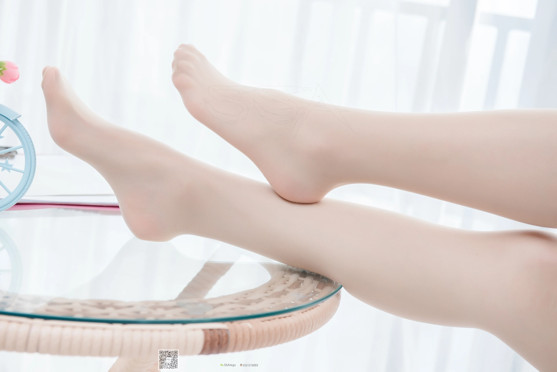 SSA丝社 超清写真 NO.046 芷沫 阳光下的混血美女同事[109P-1.20GB]