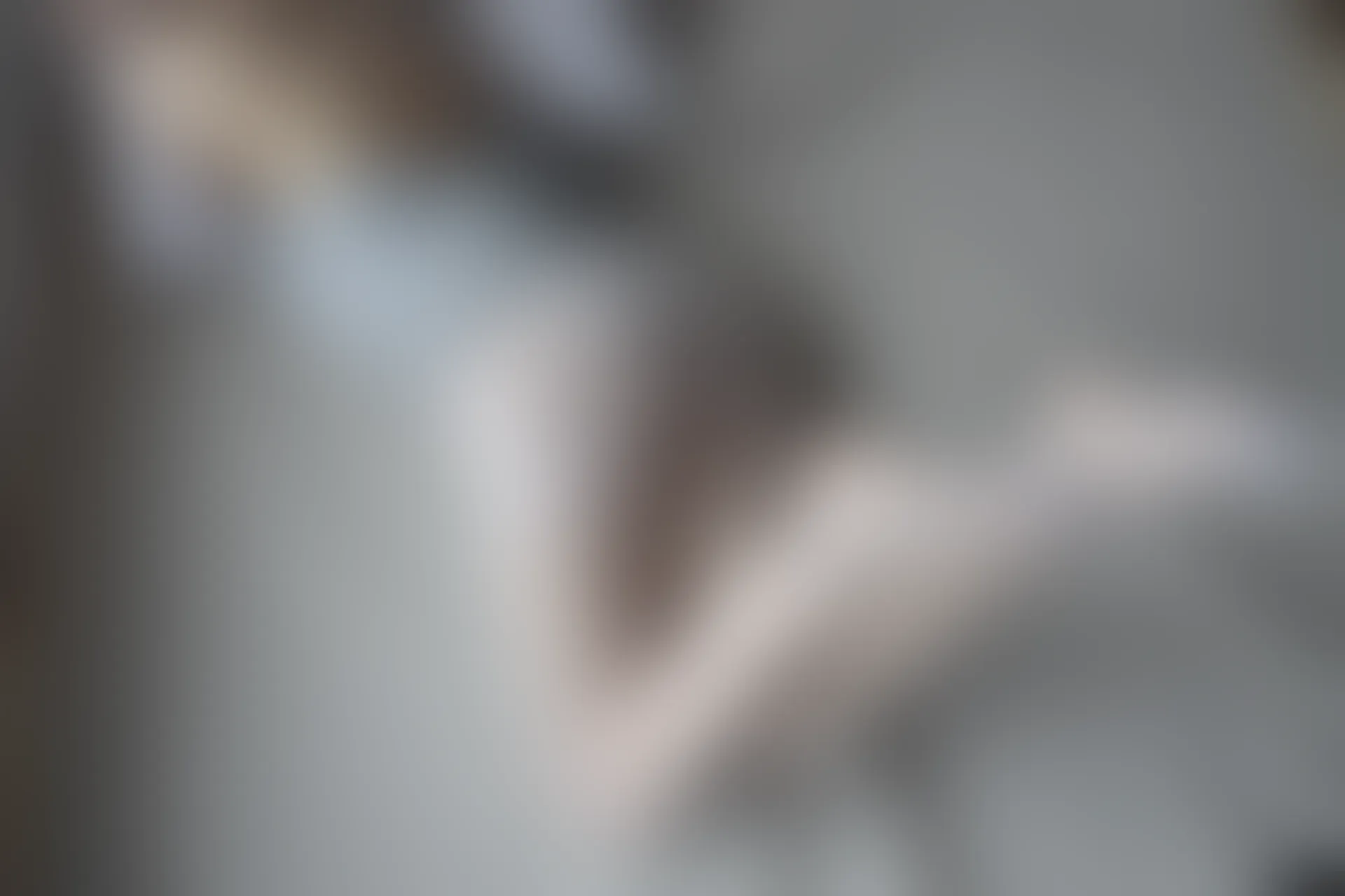 森萝财团 X-062 [100P1V-2.44G]森萝财团, 白丝, 美腿, 美足, 露背毛衣