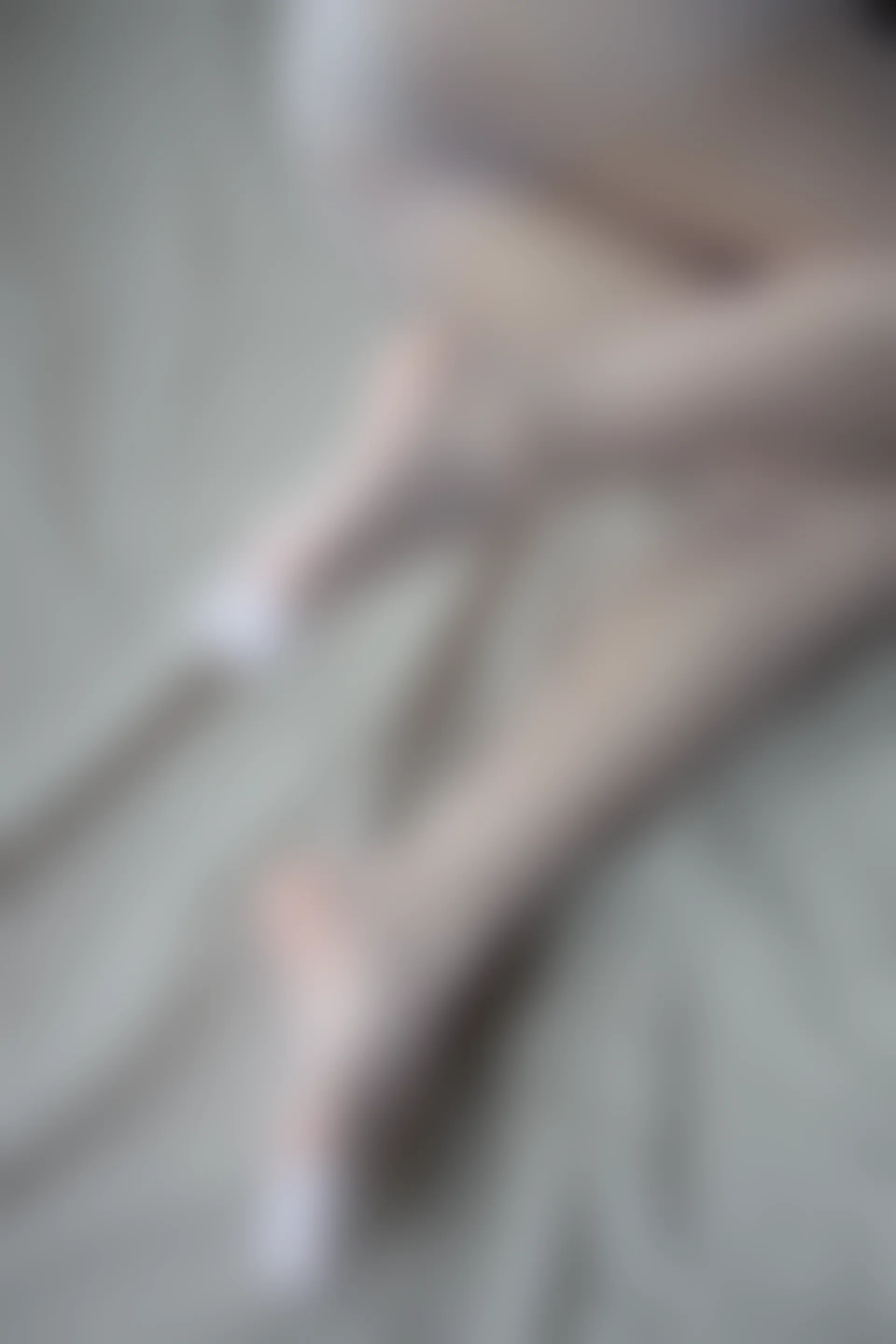 森萝财团 X-062 [100P1V-2.44G]森萝财团, 白丝, 美腿, 美足, 露背毛衣