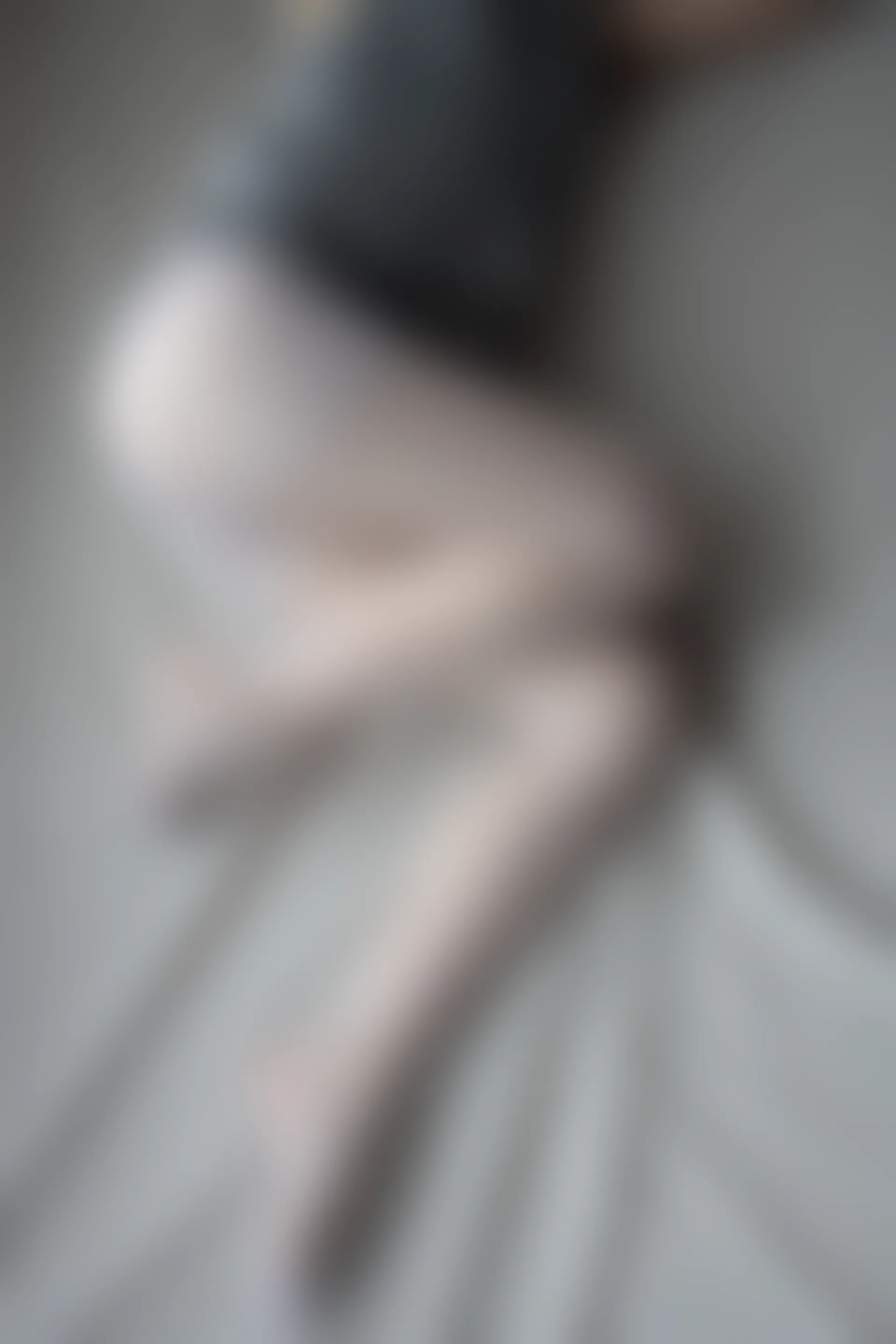 森萝财团 X-062 [100P1V-2.44G]森萝财团, 白丝, 美腿, 美足, 露背毛衣