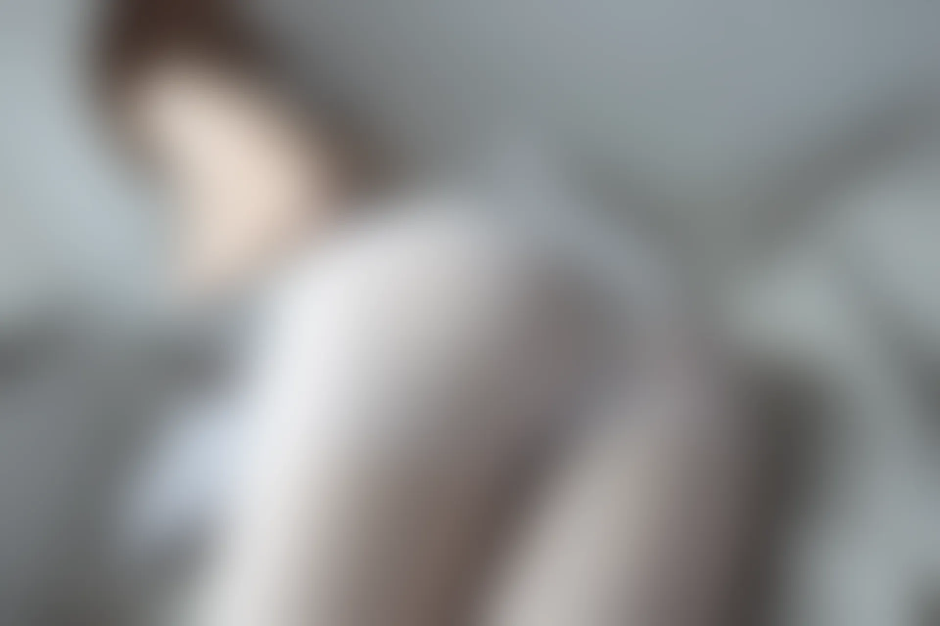 森萝财团 X-062 [100P1V-2.44G]森萝财团, 白丝, 美腿, 美足, 露背毛衣