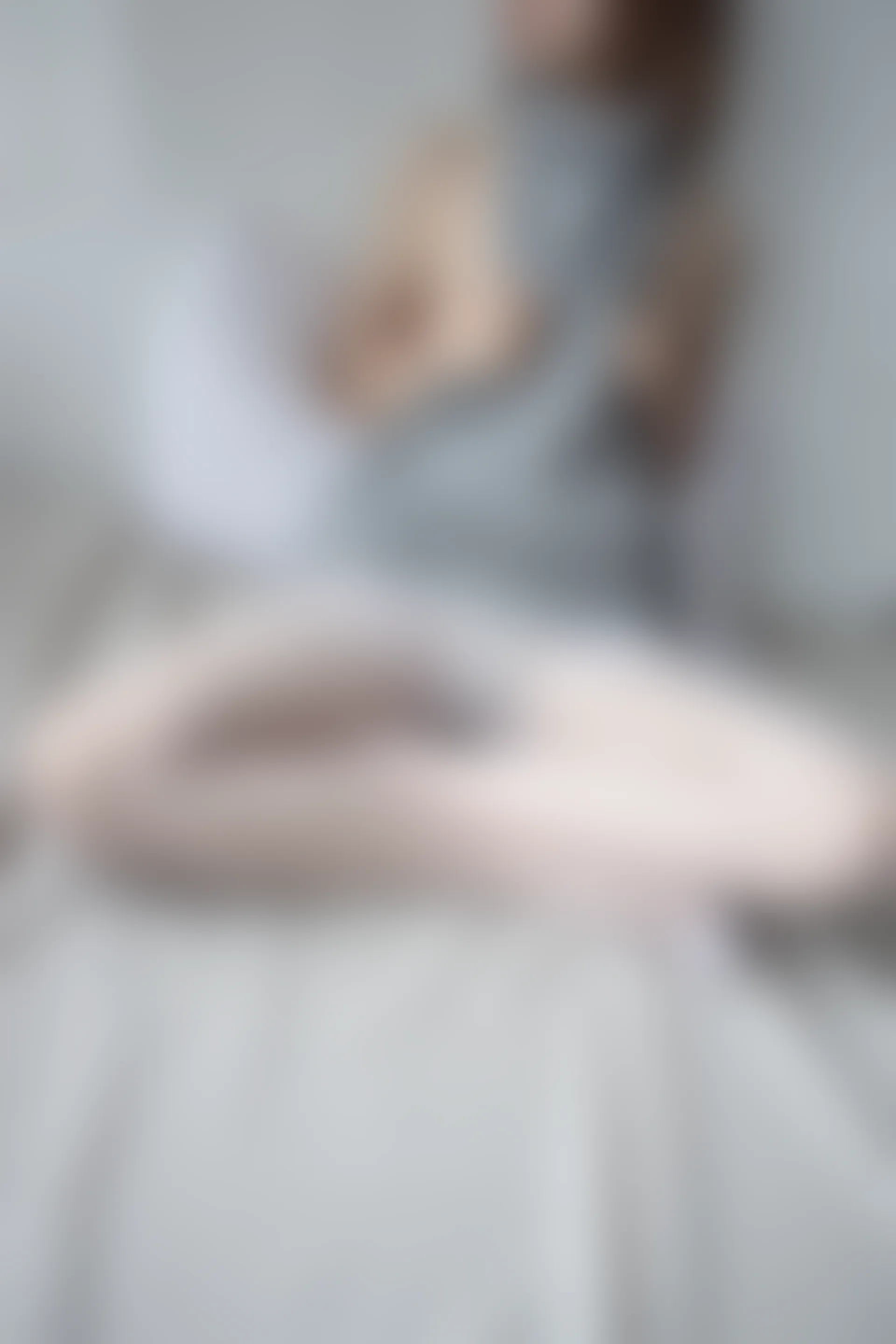 森萝财团 X-062 [100P1V-2.44G]森萝财团, 白丝, 美腿, 美足, 露背毛衣