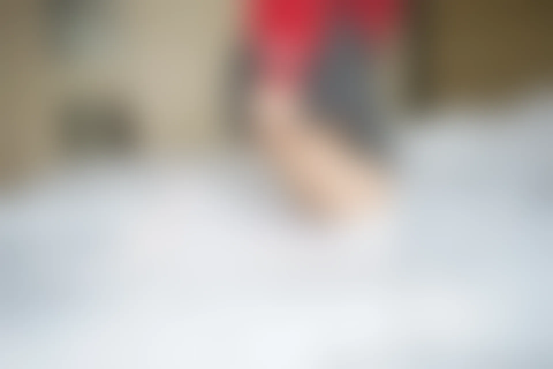 D51.003 红色T恤和白丝 [40P-84MB]