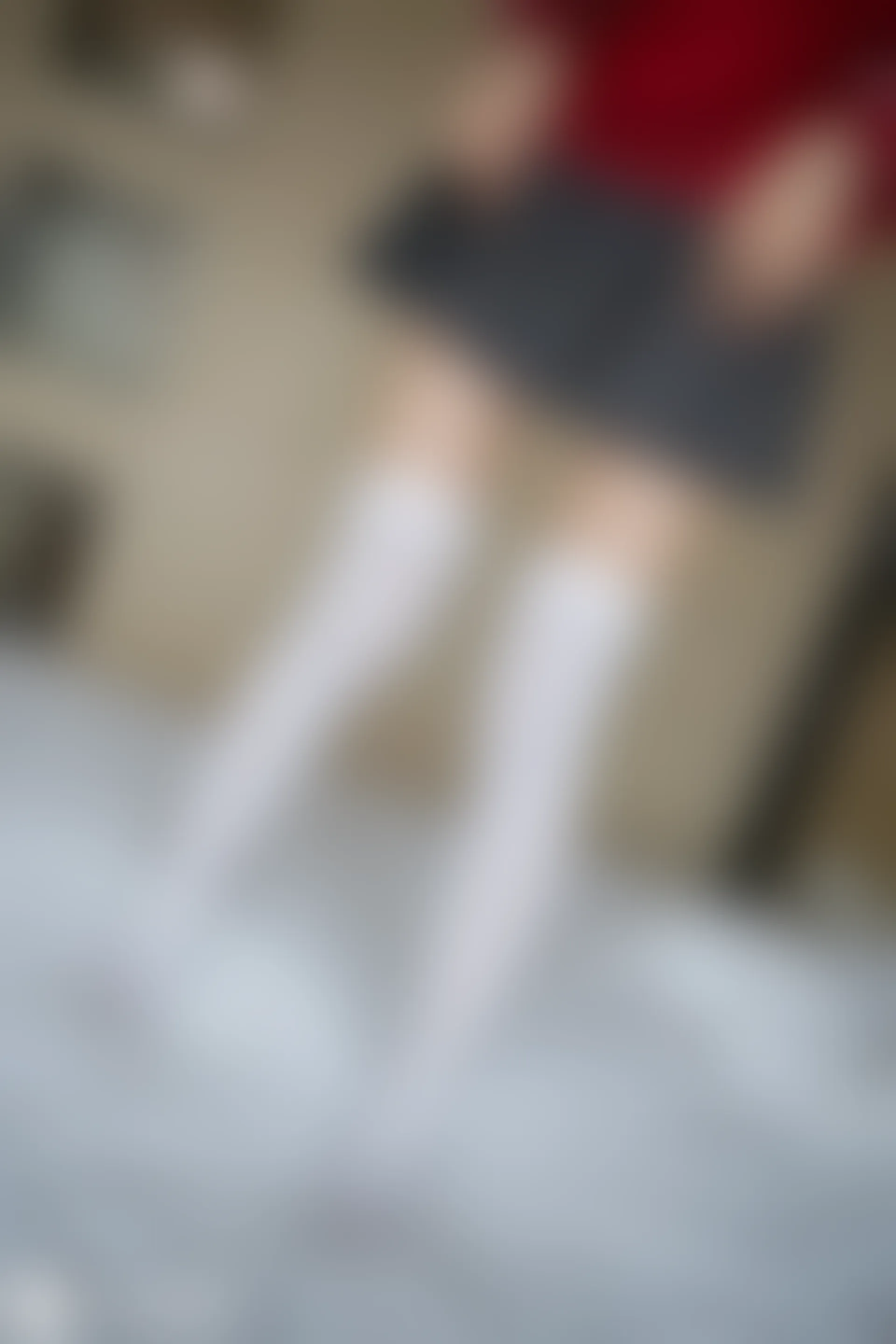 D51.003 红色T恤和白丝 [40P-84MB]