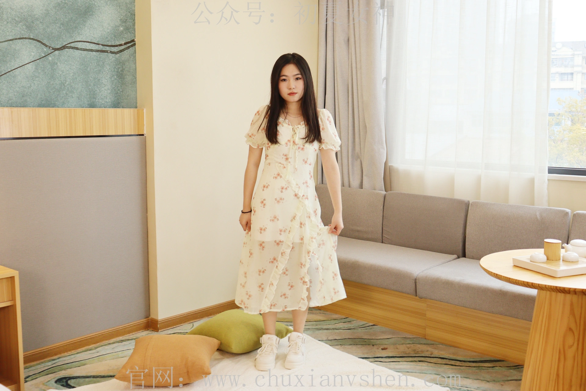 初夏女神 NO.011 水吉 2023款春季S码连衣裙搭错了鞋[90P+1V／5.61GB]