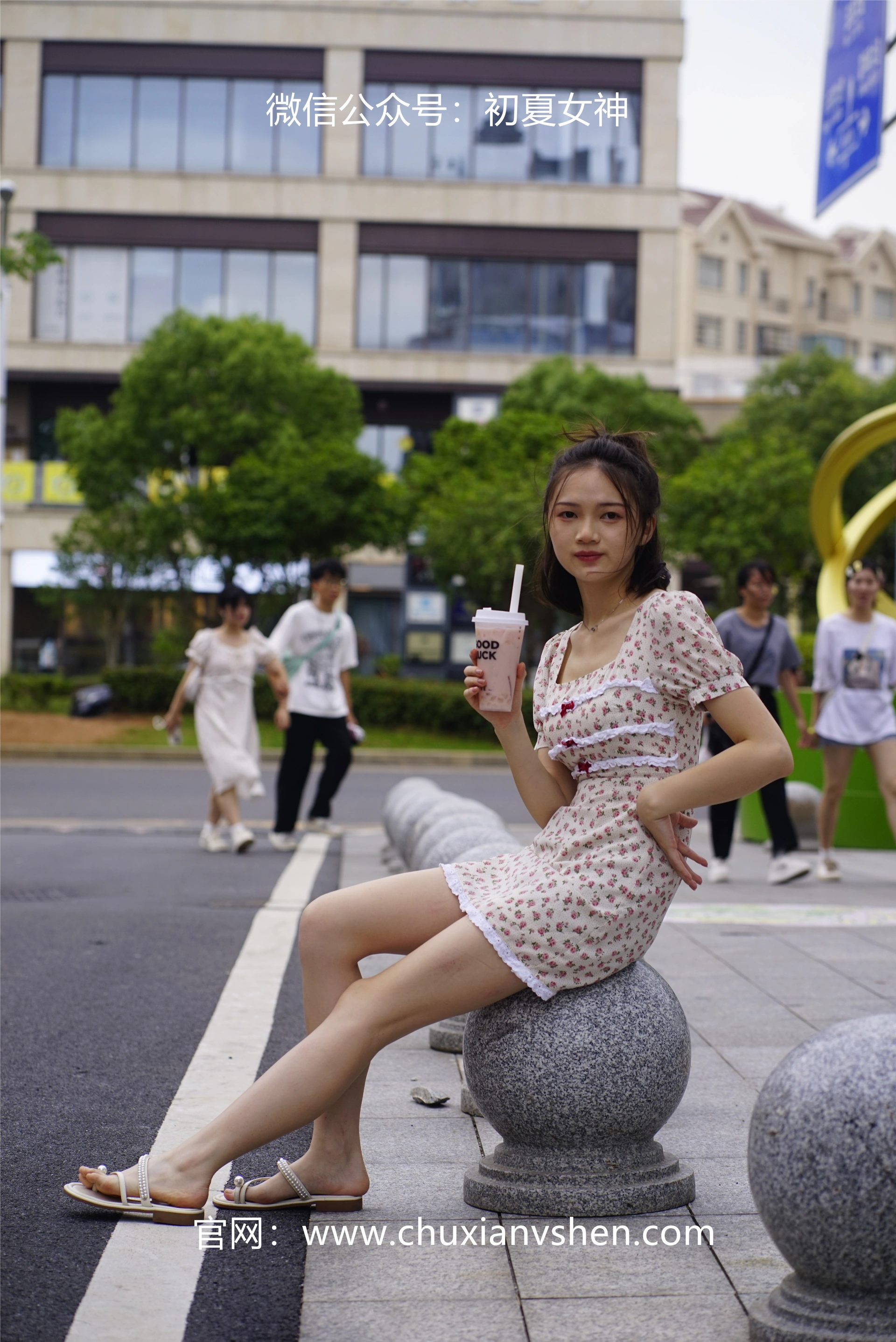 初夏女神 NO.043 大发 碎花小裙[136P+1V／4.68GB]