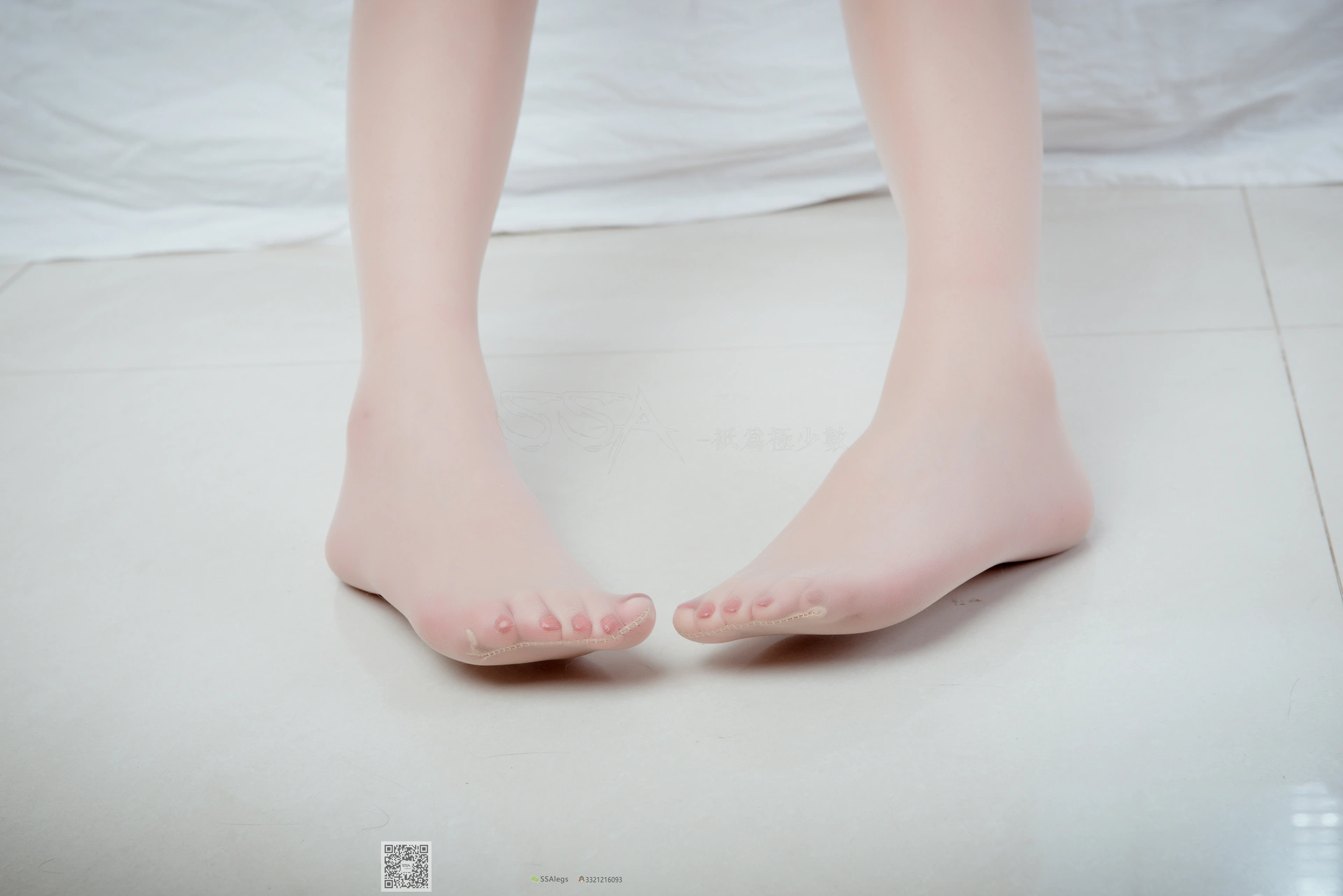 SSA丝社 超清写真 NO.038 大大 开档肉色丝袜[99P-910MB]