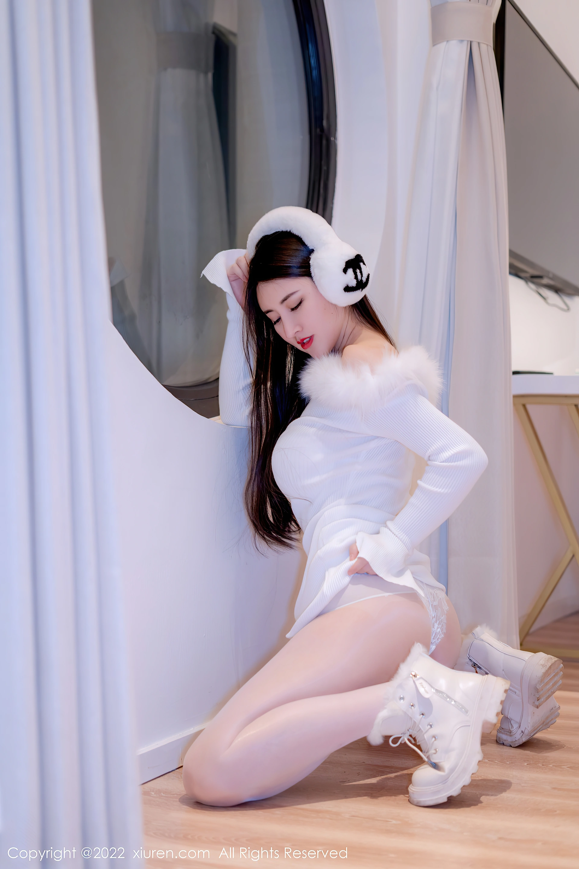XiuRen秀人网 2022.02.14 No.4578 诗诗kiki 雪地美腿[58+1P 510MB]
