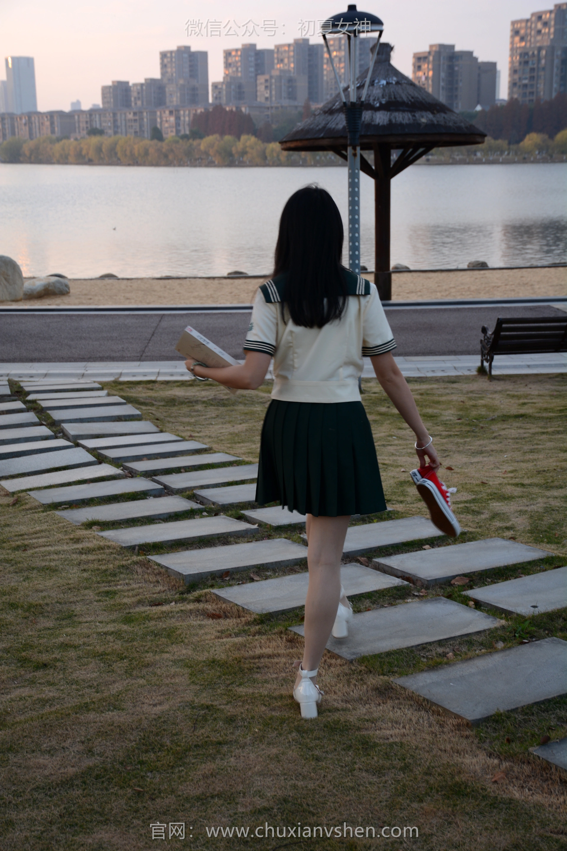 初夏女神 NO.113 双双 回光返照[140P+1V／3.69GB]