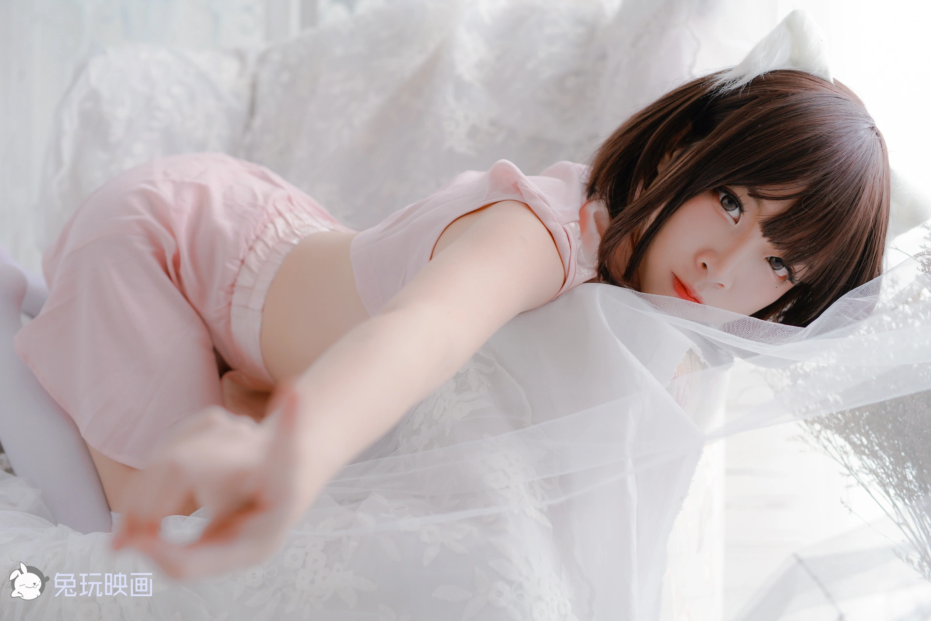 C05.002 粉旗袍和黑三本 [40P-411MB]