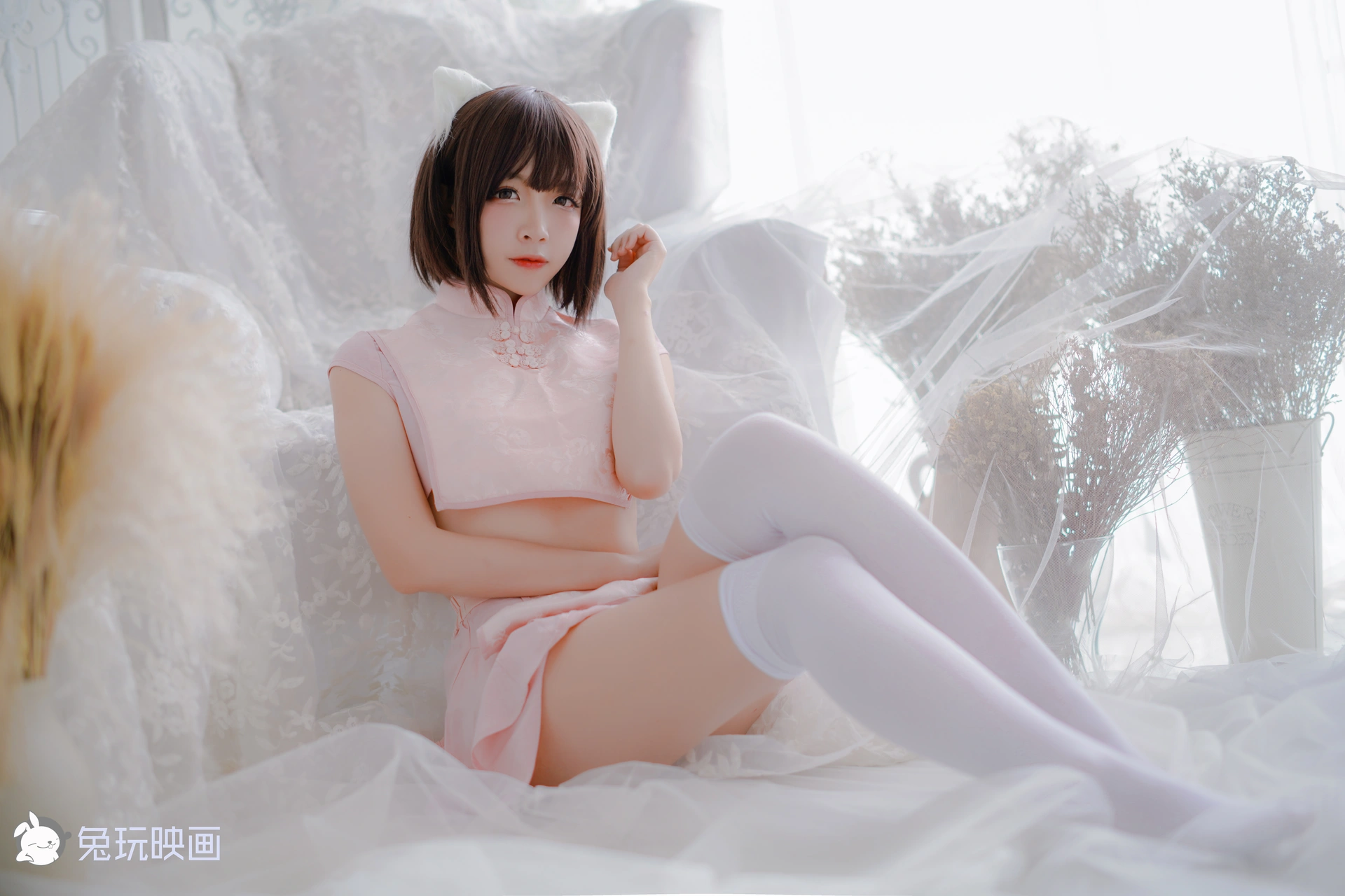 C05.002 粉旗袍和黑三本 [40P-411MB]