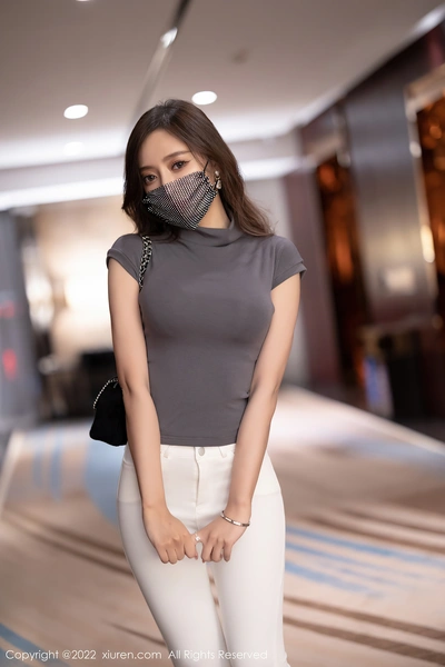 XiuRen秀人网 2021.11.04 No.4167 王心怡 丝袜美腿[74+1P 835MB]
