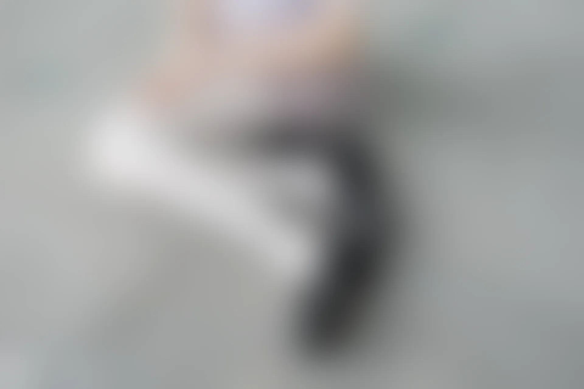 D55.002 和白丝JK来一场邂逅 [40P-109MB]