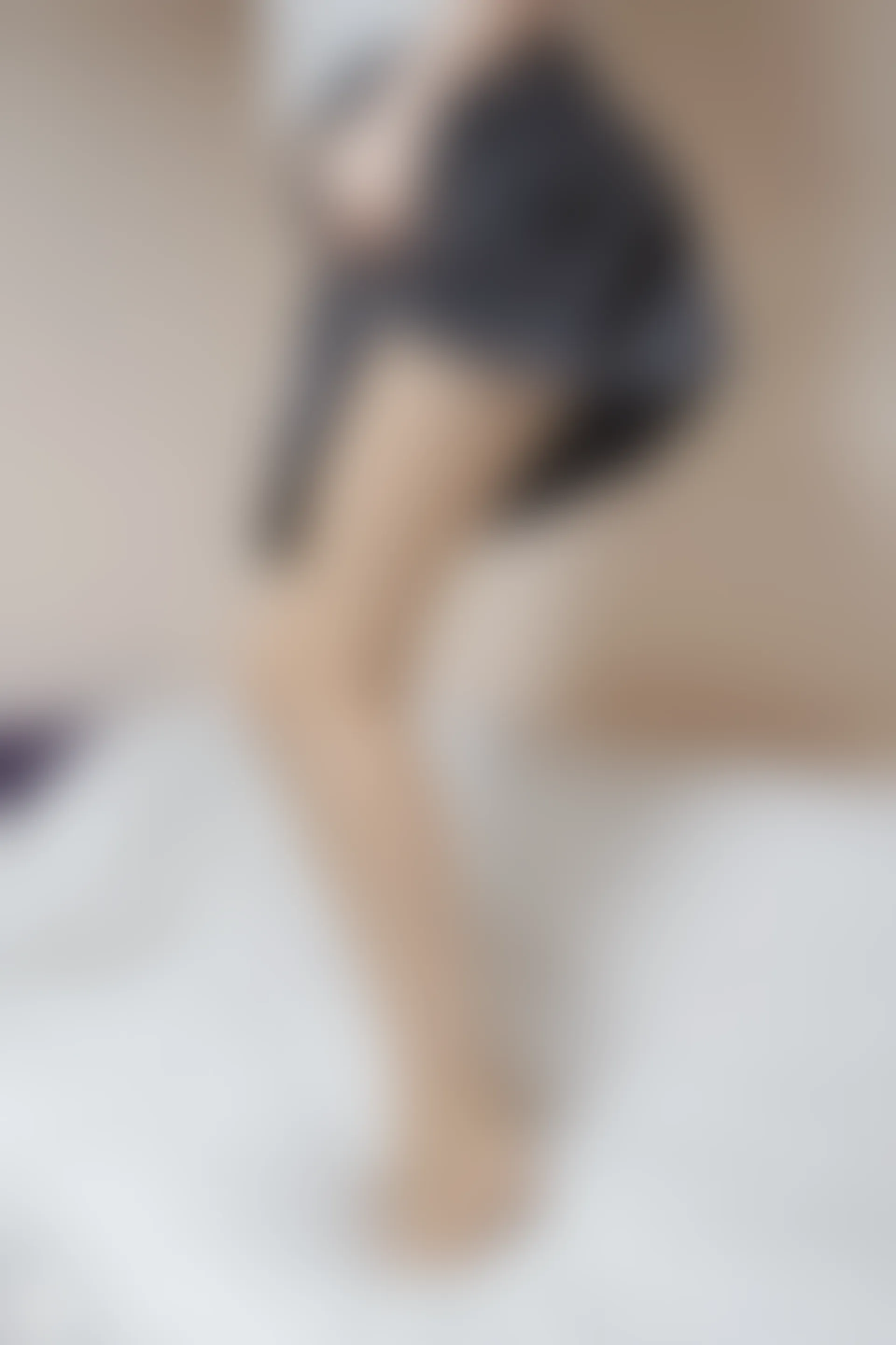 C47.006 肉丝制服裙 [40P-64MB]