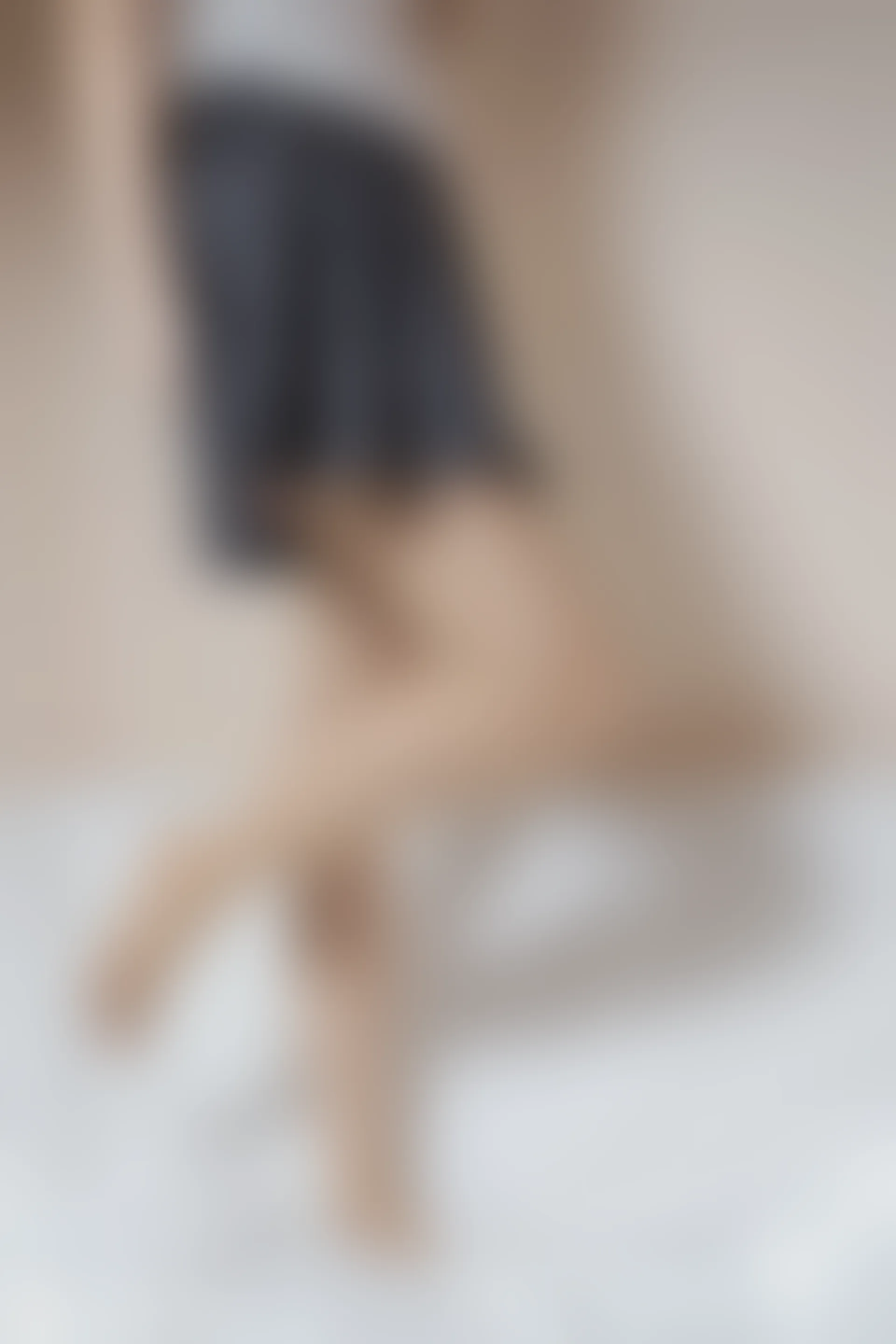 C47.006 肉丝制服裙 [40P-64MB]