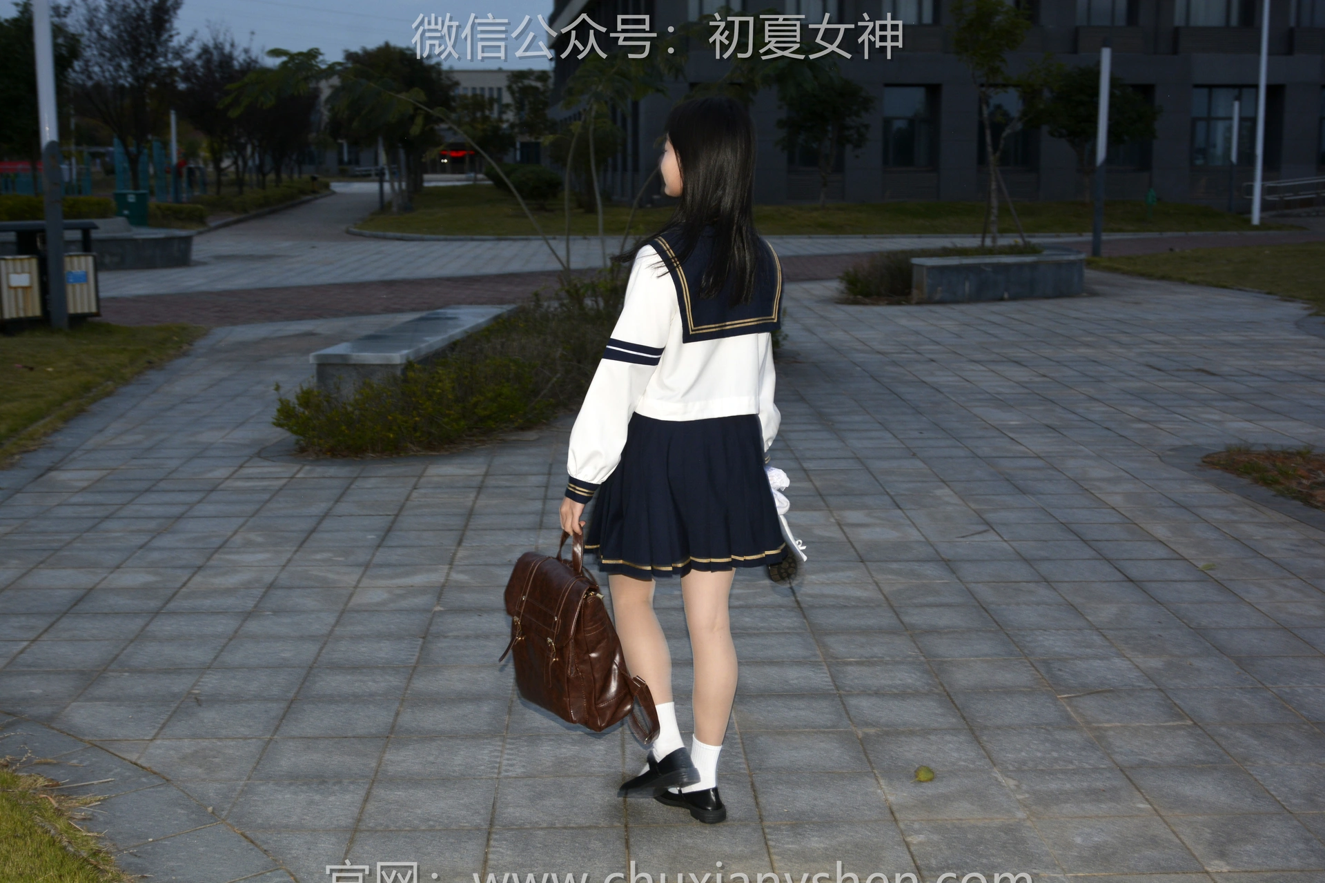 初夏女神 NO.103 双双 海军服JK[140P+1V／4.02GB]