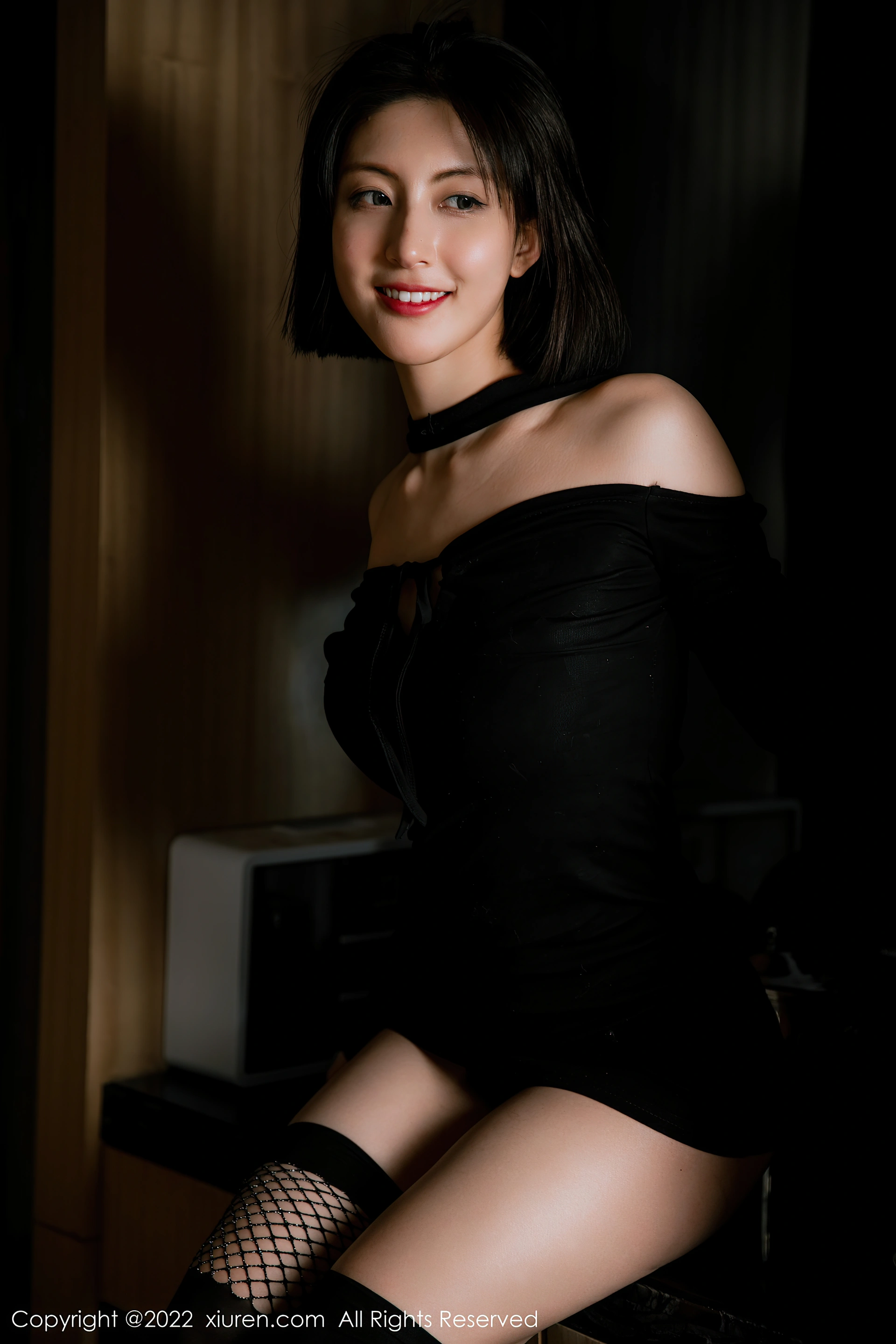 XiuRen秀人网 2022.02.18 No.4603 林文文yooki 淑女美腿[62+1P 561MB]