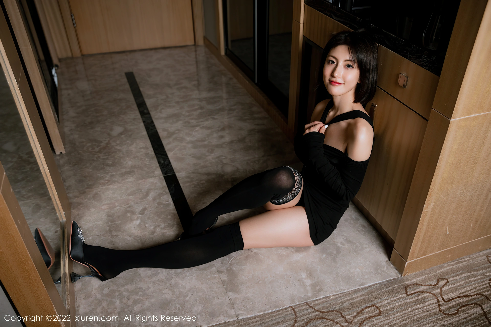 XiuRen秀人网 2022.02.18 No.4603 林文文yooki 淑女美腿[62+1P 561MB]