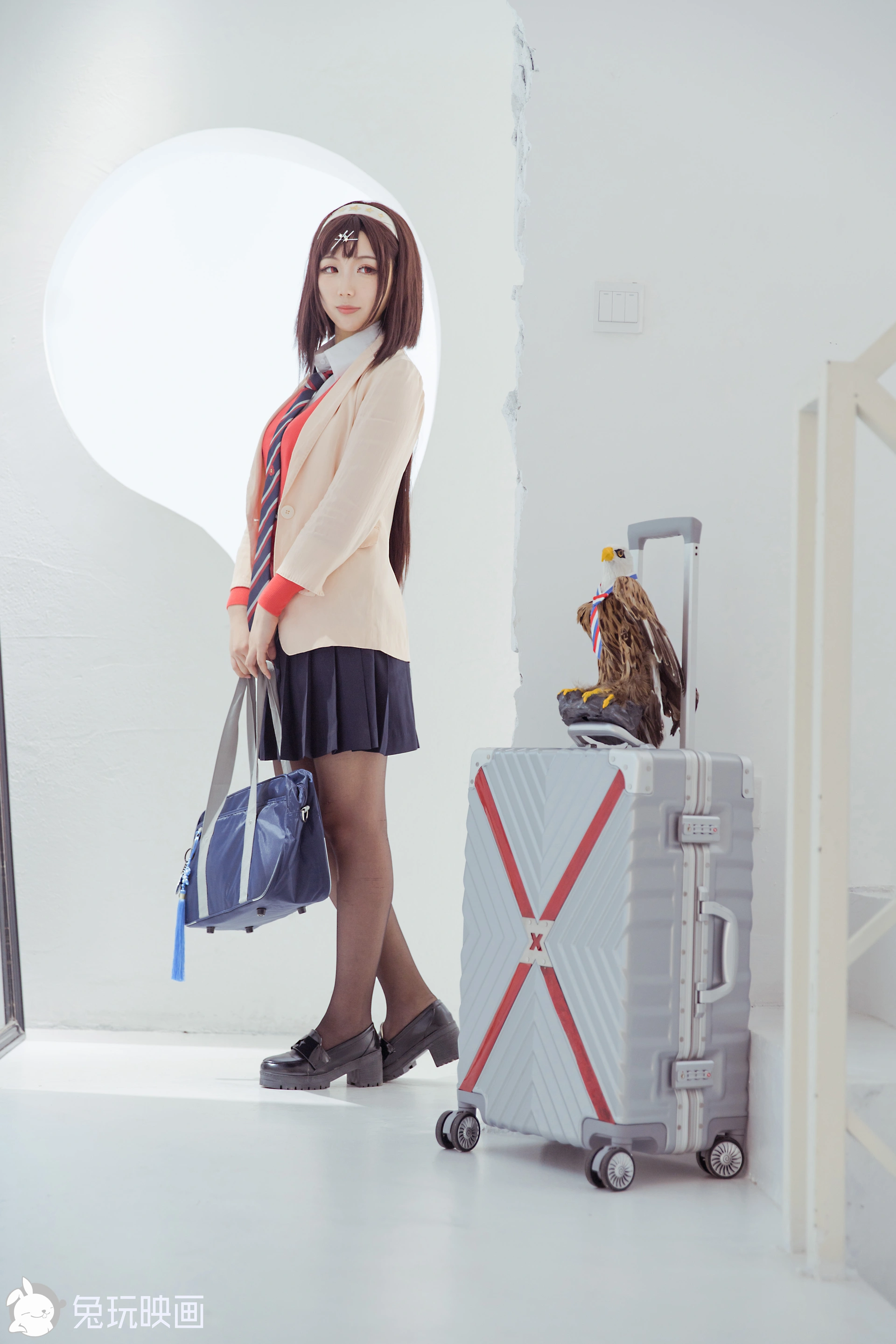 C23.007 旗袍和制服 [50P-627MB]