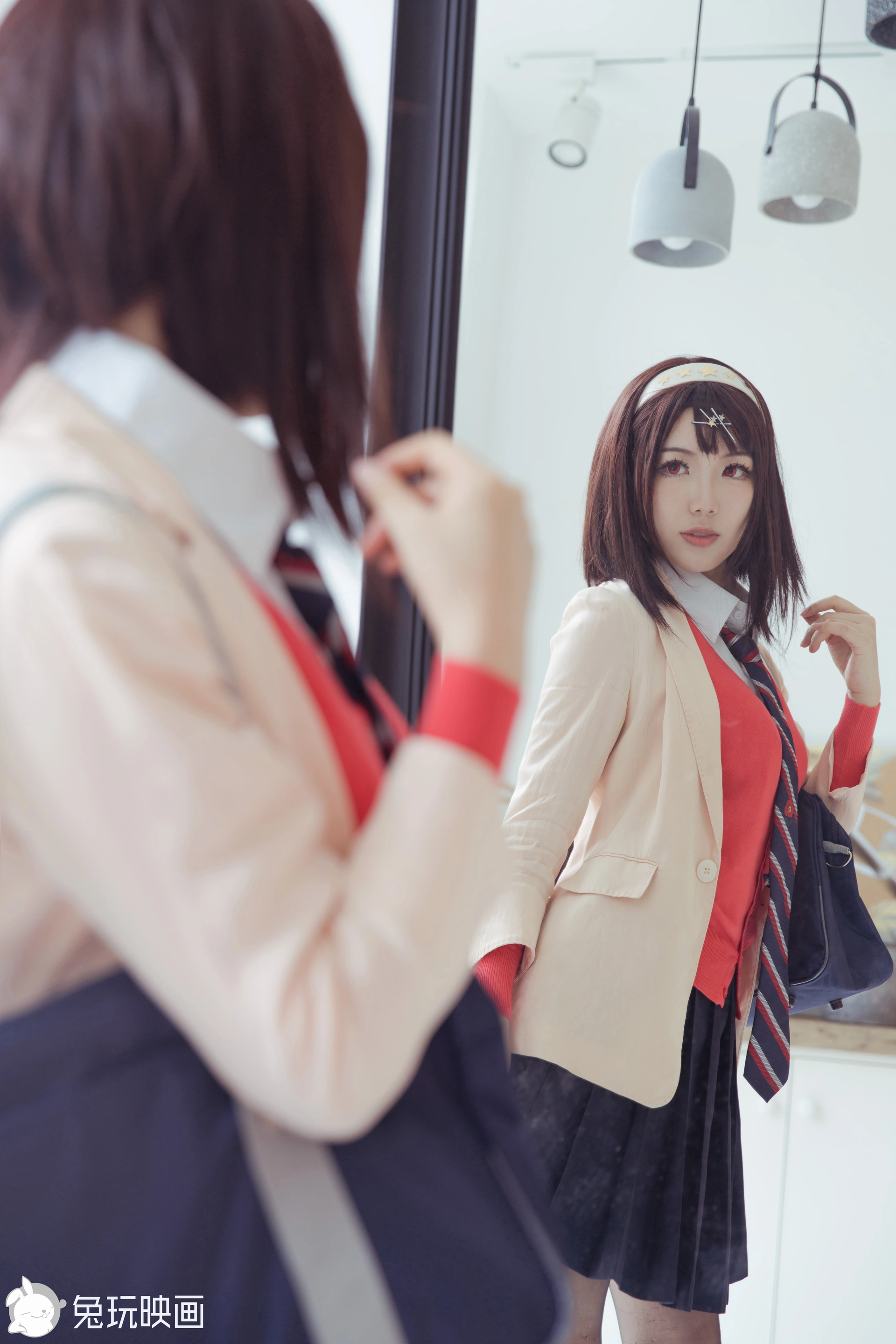 C23.007 旗袍和制服 [50P-627MB]