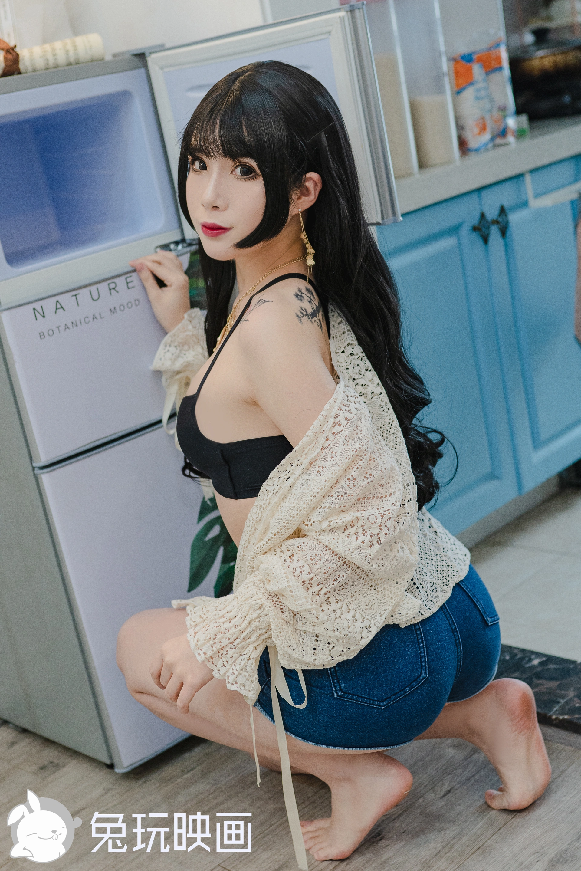 D54.008 长发大姐姐 [40P-613MB]