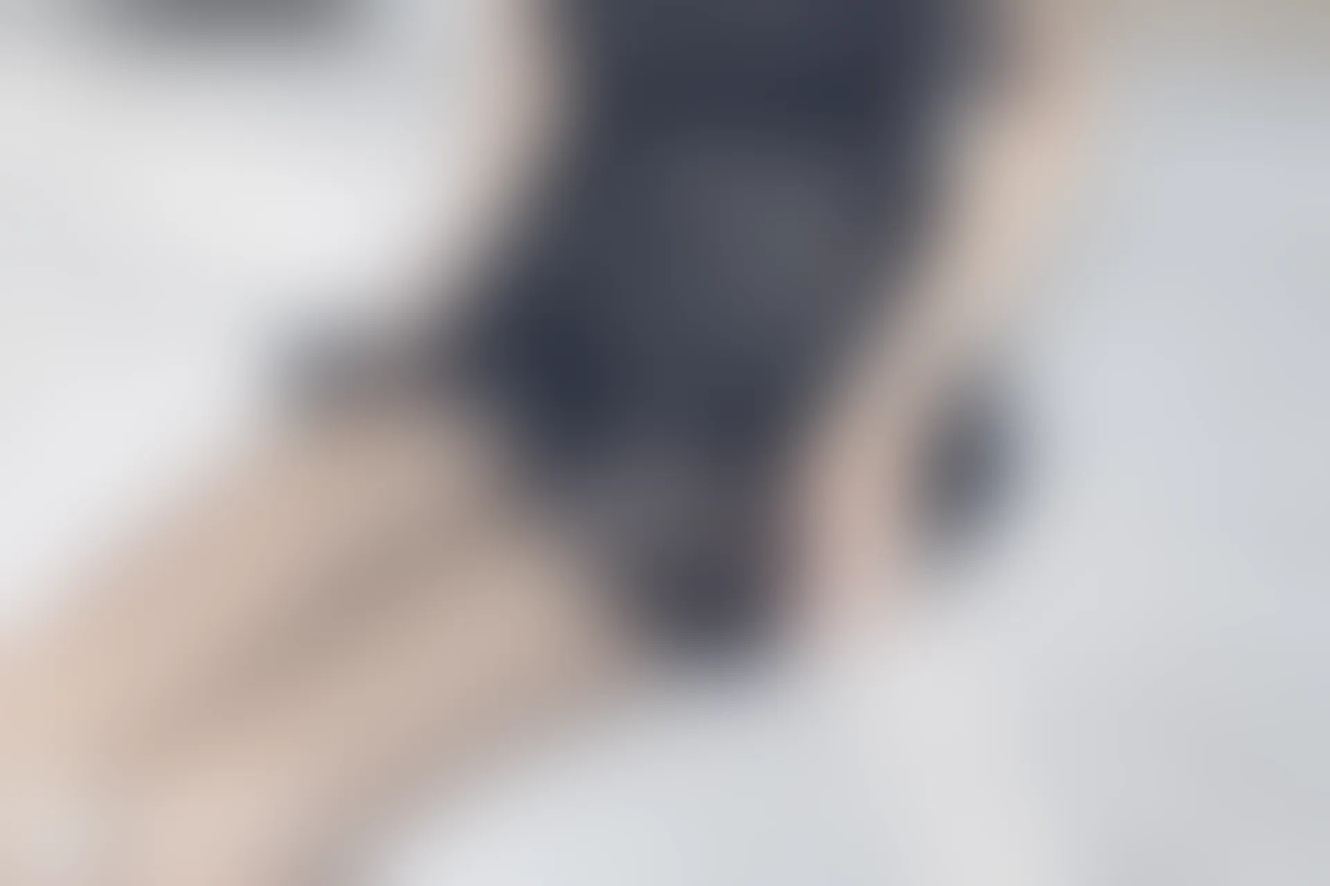 C32.003 黑纱裙 [40P-64MB]