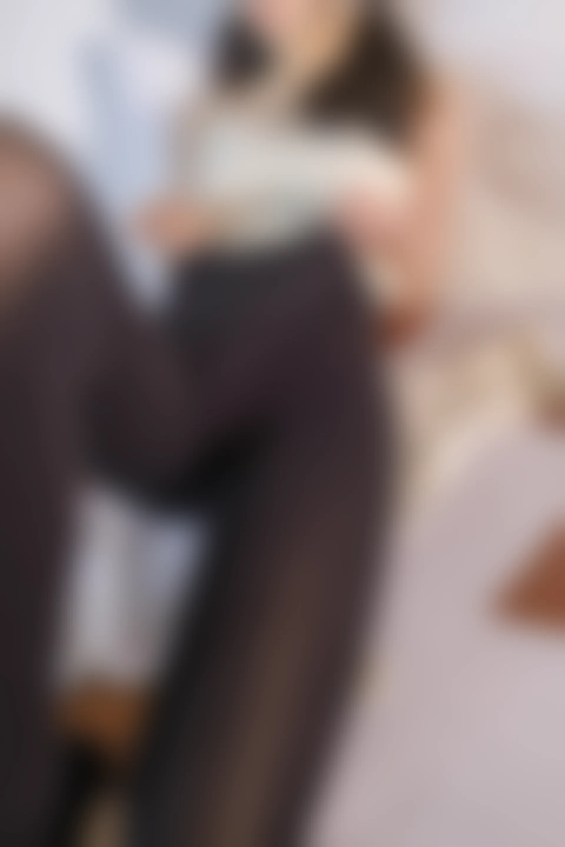 森萝财团 内部VIP系列 雏菊-02 双马尾黑丝吊带睡衣 [112P1V-3.78GB]