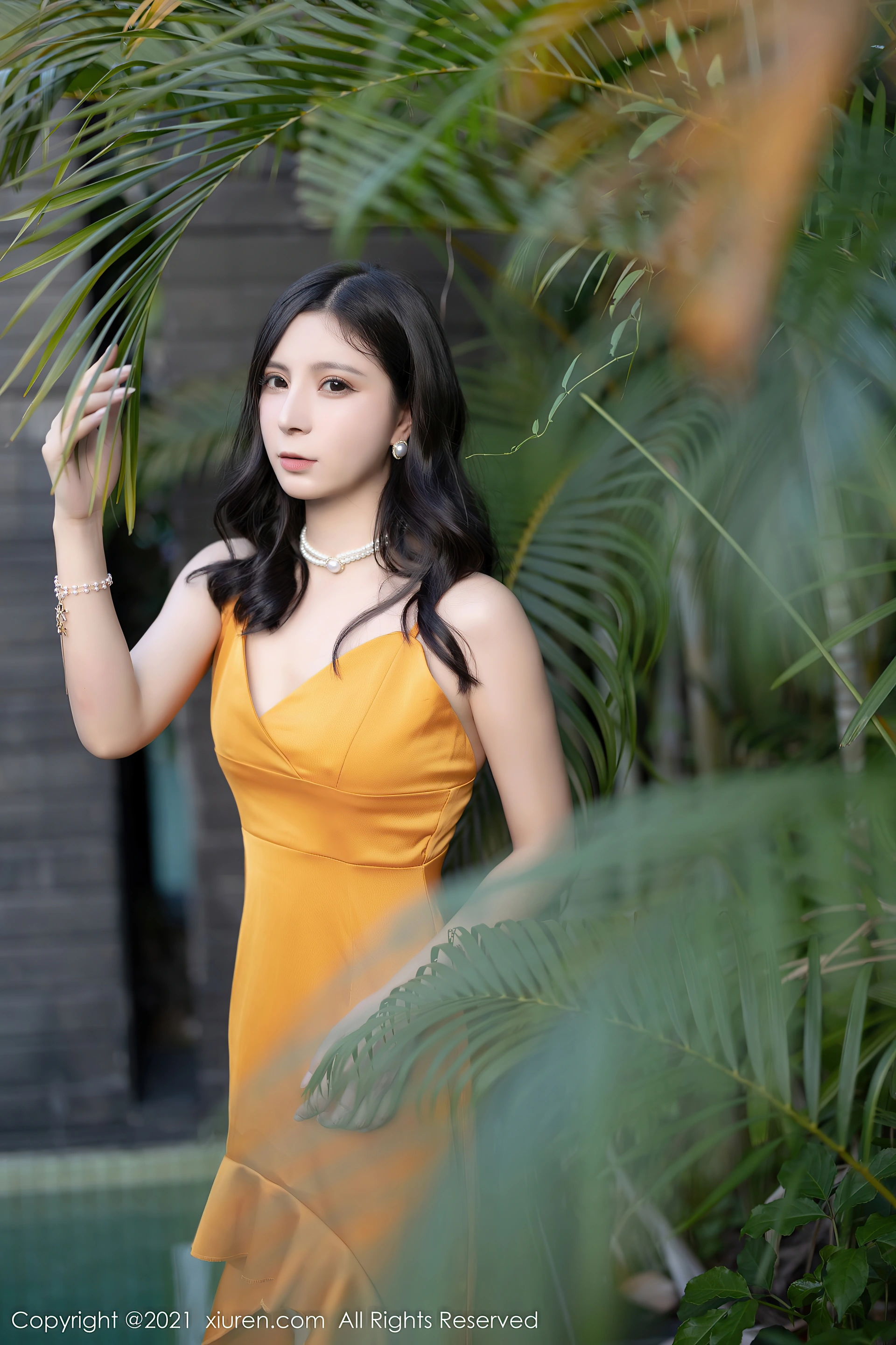 XiuRen秀人网 2021.12.21 No.4363 小蛮妖Yummy 深圳旅拍[74+1P 723MB]