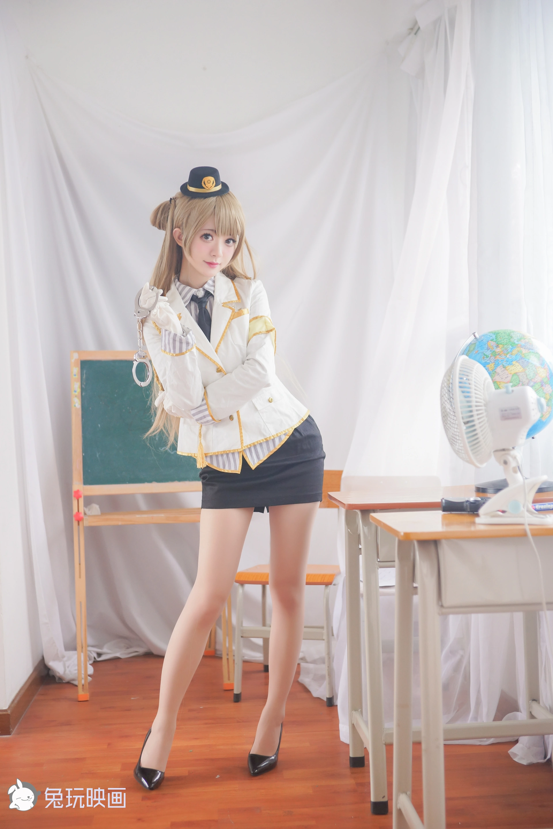 C13.004 南小鸟女警 [42P-504MB]