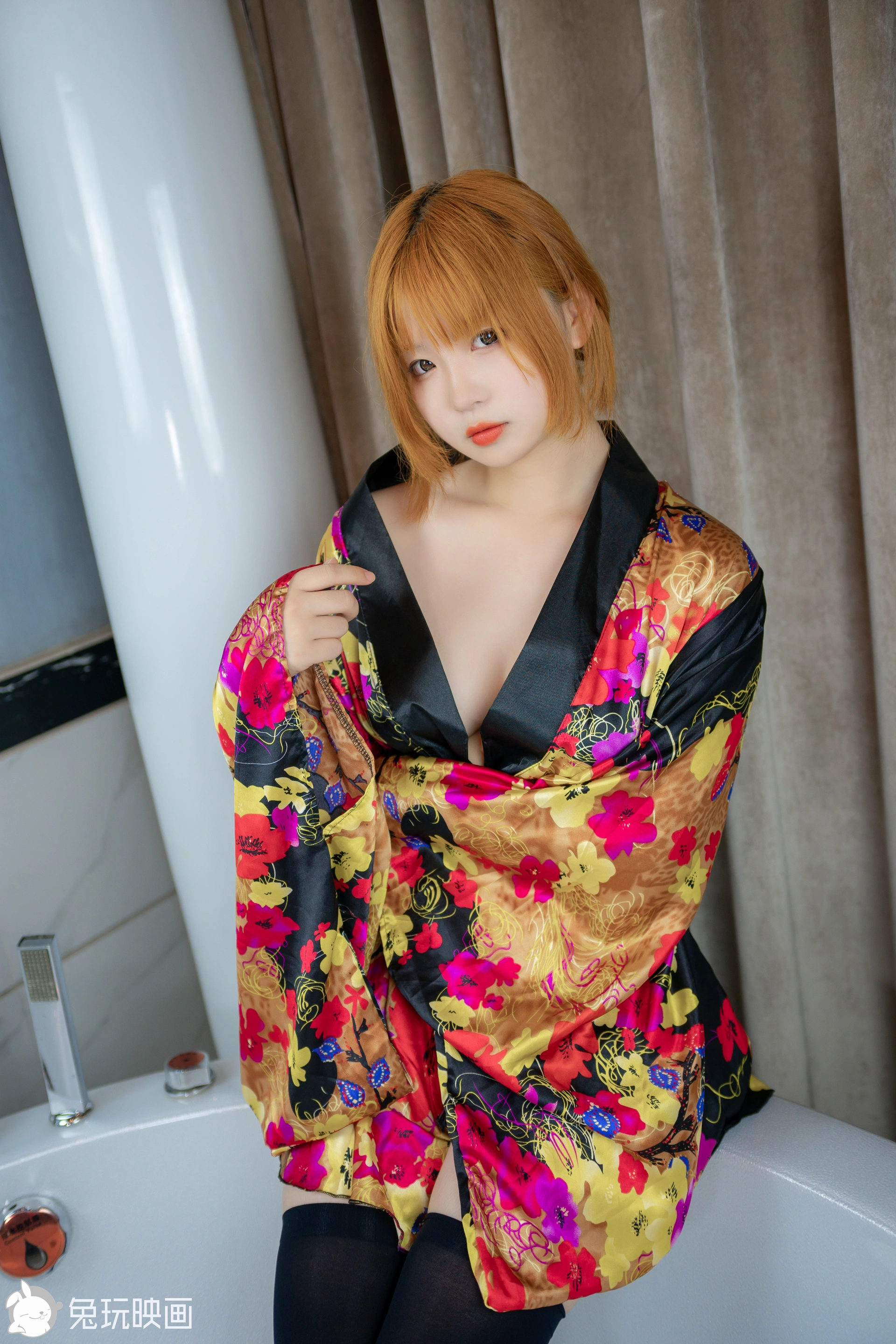 C28.001 浴缸里的和服 [42P-461MB]