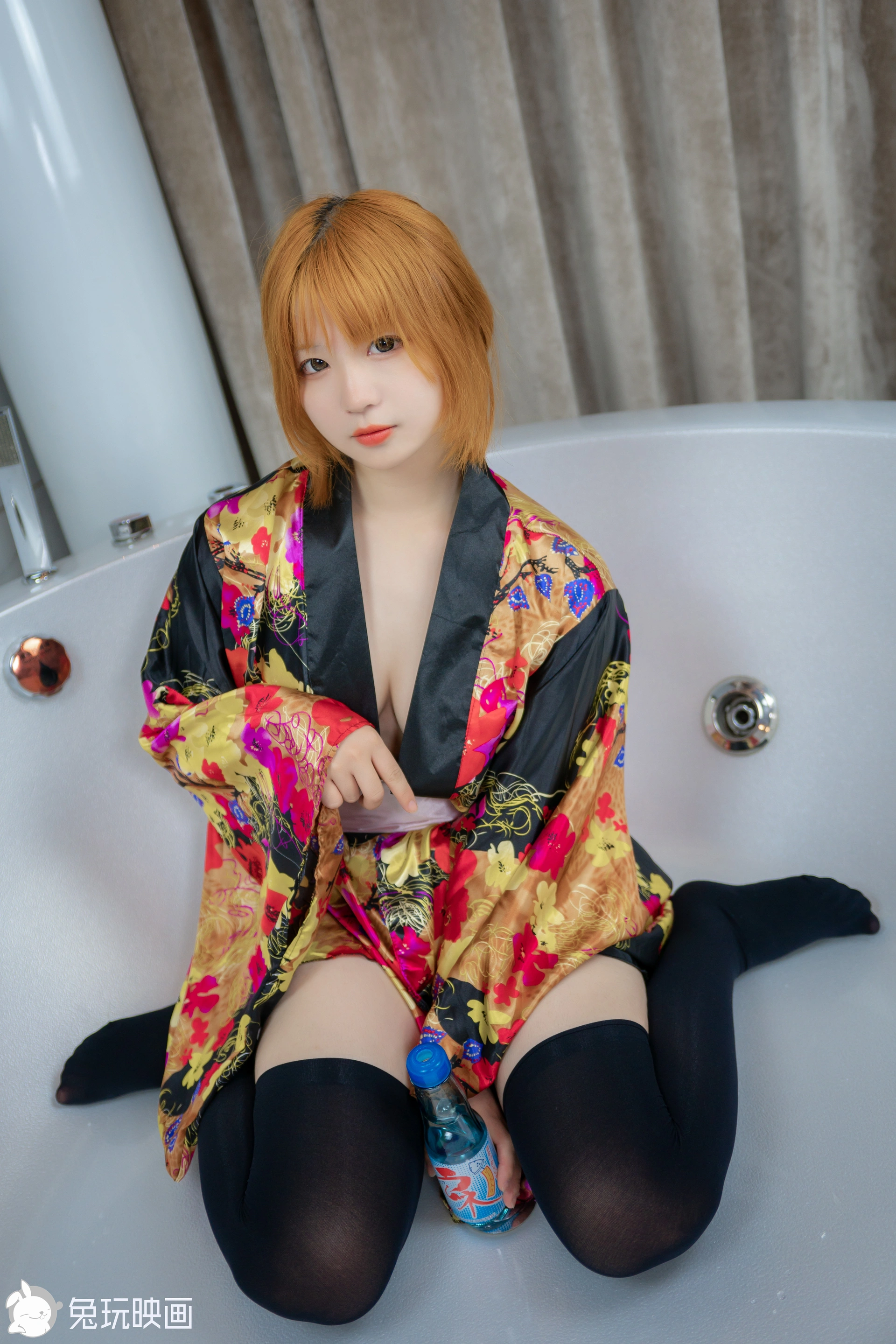 C28.001 浴缸里的和服 [42P-461MB]