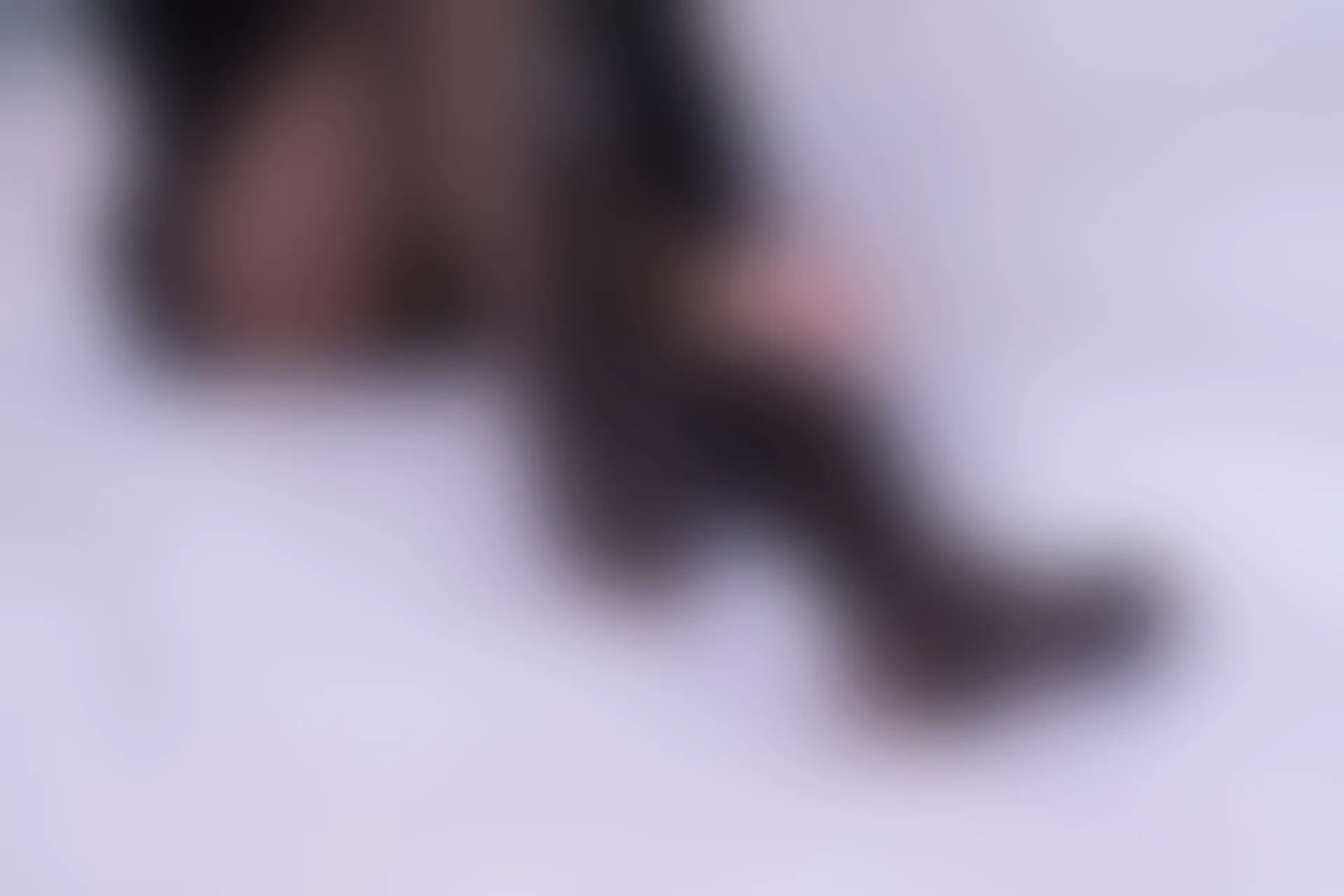初夏女神 NO.013 依依~黑色瘦身连衣裙搭小黑皮鞋[146P-1V-3.91G]