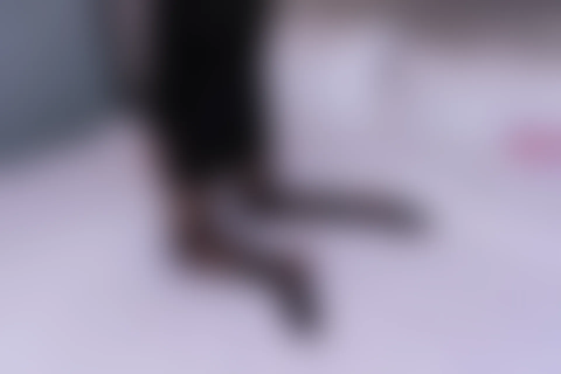 初夏女神 NO.013 依依~黑色瘦身连衣裙搭小黑皮鞋[146P-1V-3.91G]