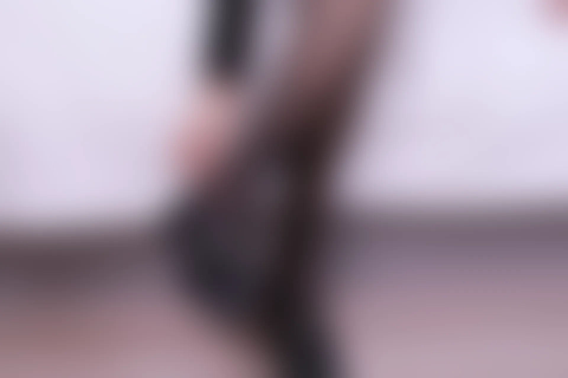 初夏女神 NO.013 依依~黑色瘦身连衣裙搭小黑皮鞋[146P-1V-3.91G]