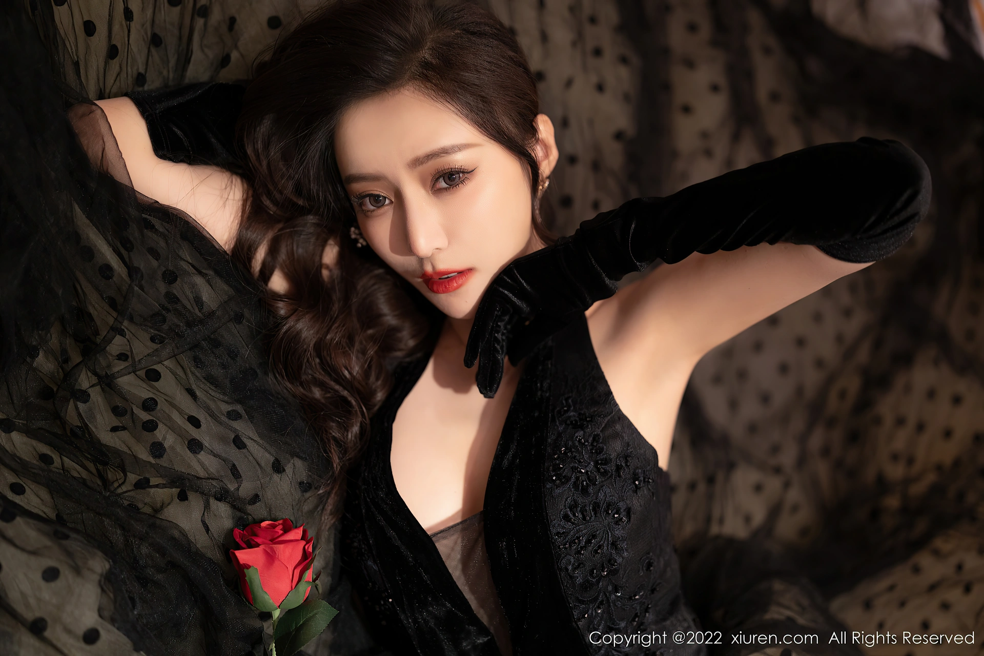 XiuRen秀人网 2022.03.04 No.4673 王馨瑶yanni 丝袜美腿[71+1P 594MB]