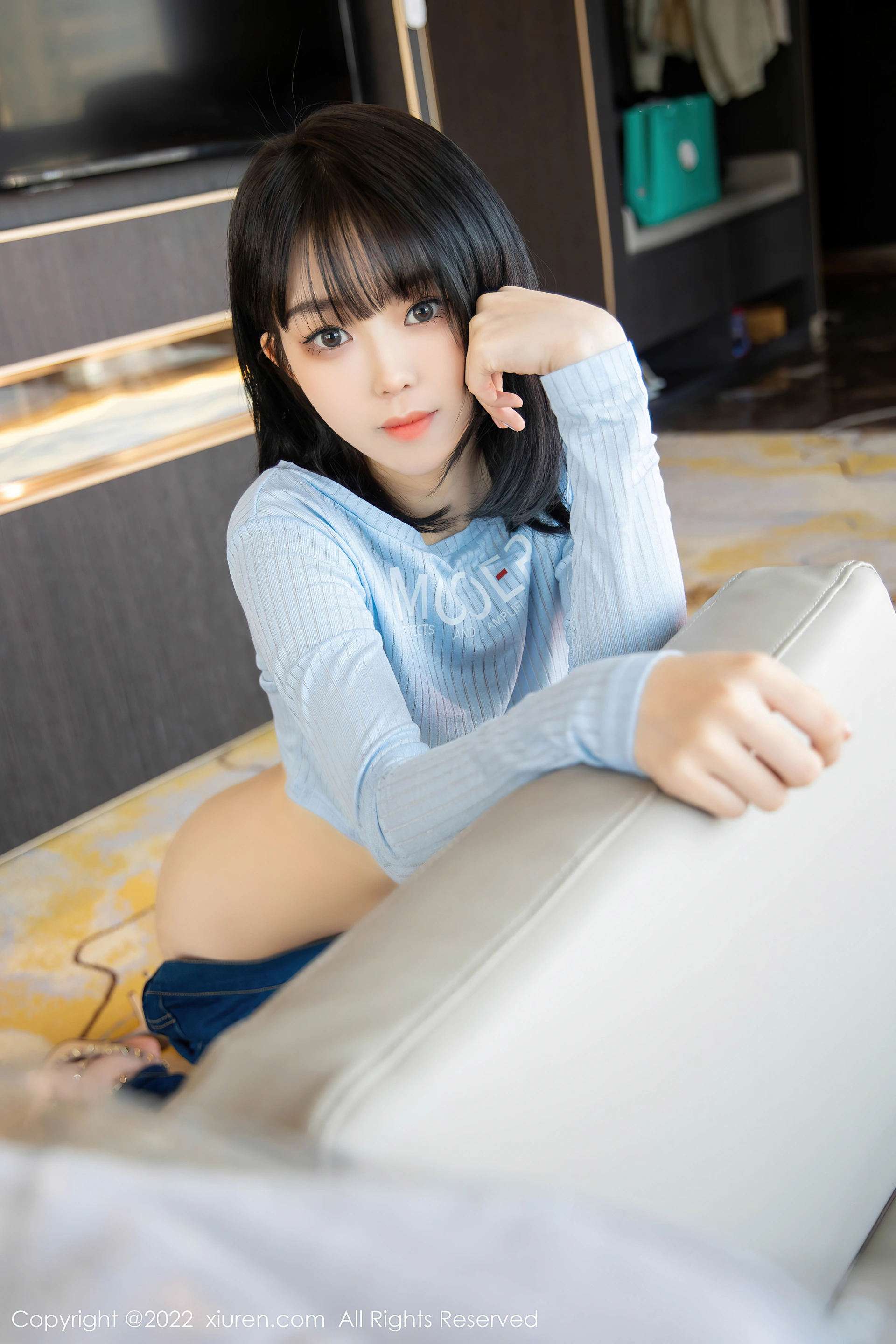 XiuRen秀人网 2022.02.15 No.4584 奶瓶. 牛仔裤美腿[95+1P 964MB]